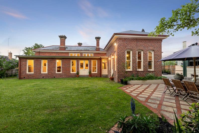 204 Mill Street, Lake Wendouree, Lake Wendouree - Thumbnail 3