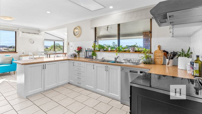 7 Craiglea Close, Taree, NSW 2430, Taree - Thumbnail 2
