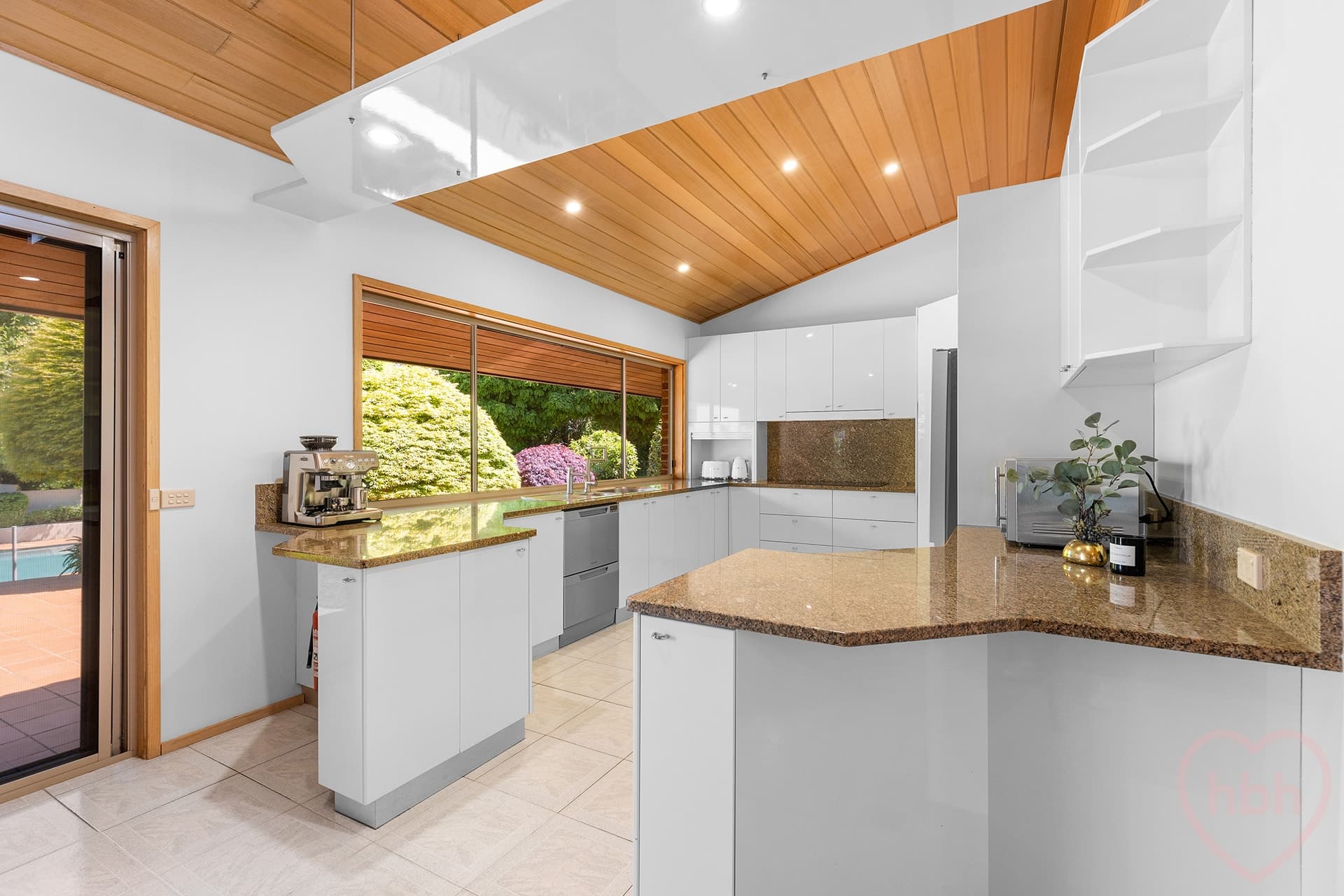 28 Pindari Crescent, O'Malley - Thumbnail 5