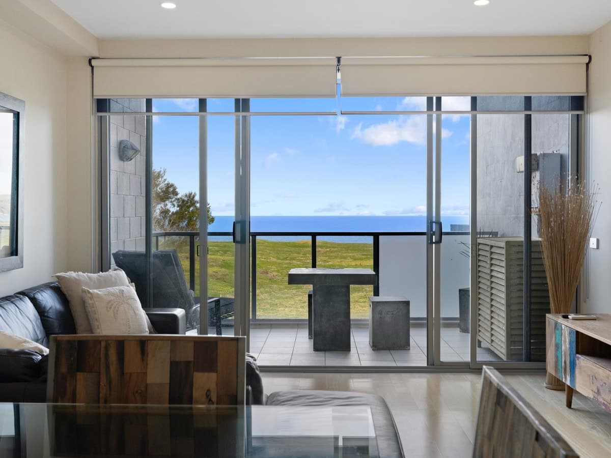 8/5 Sapphire View, San Remo, San Remo - Image 1