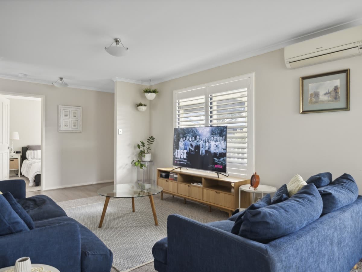 8 Alvina Crescent, Surf Beach, Surf Beach - Thumbnail 3