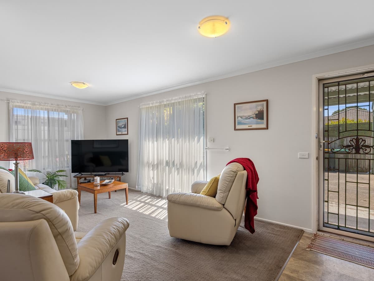 13 Forrest Avenue, NEWHAVEN, Newhaven - Thumbnail 4