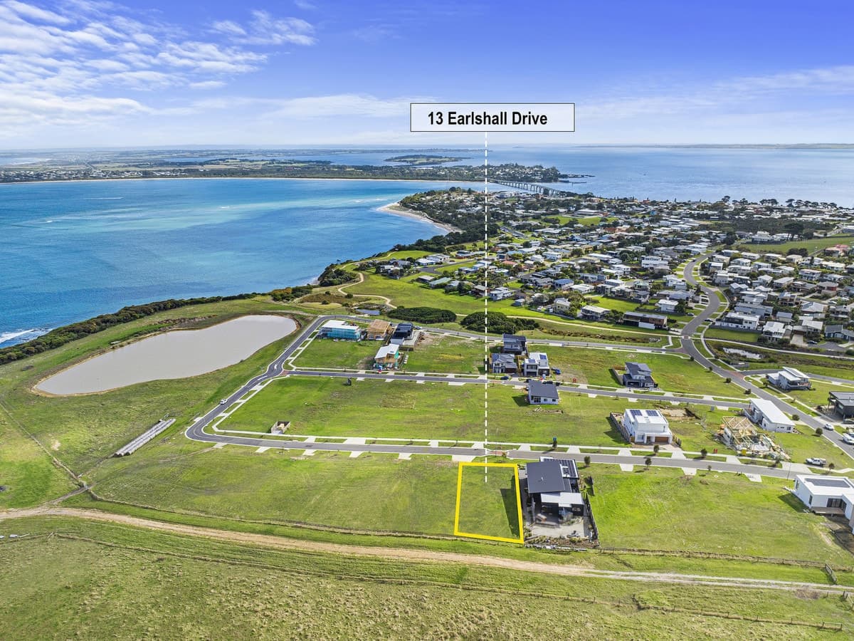 13 Earlshall Drive, San Remo, San Remo - Image 1