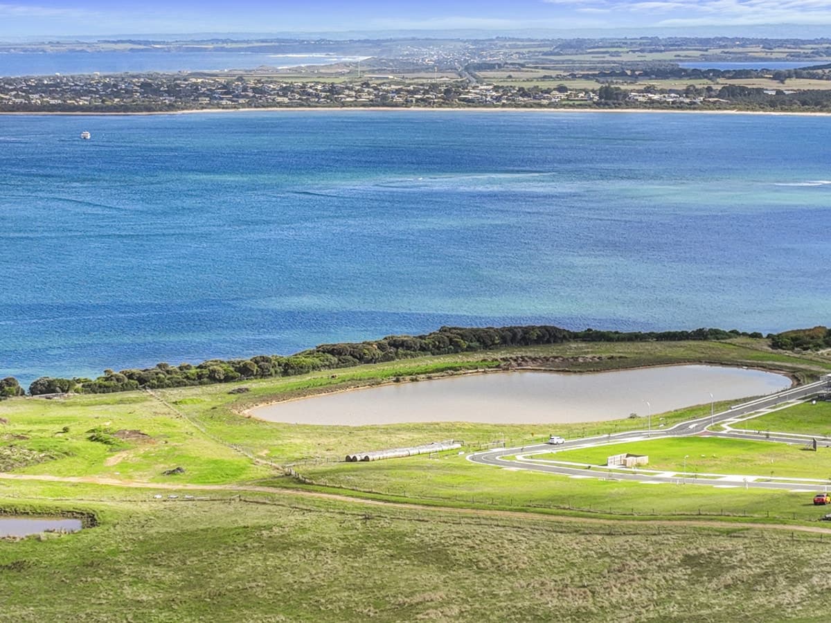 13 Earlshall Drive, San Remo, San Remo - Thumbnail 6