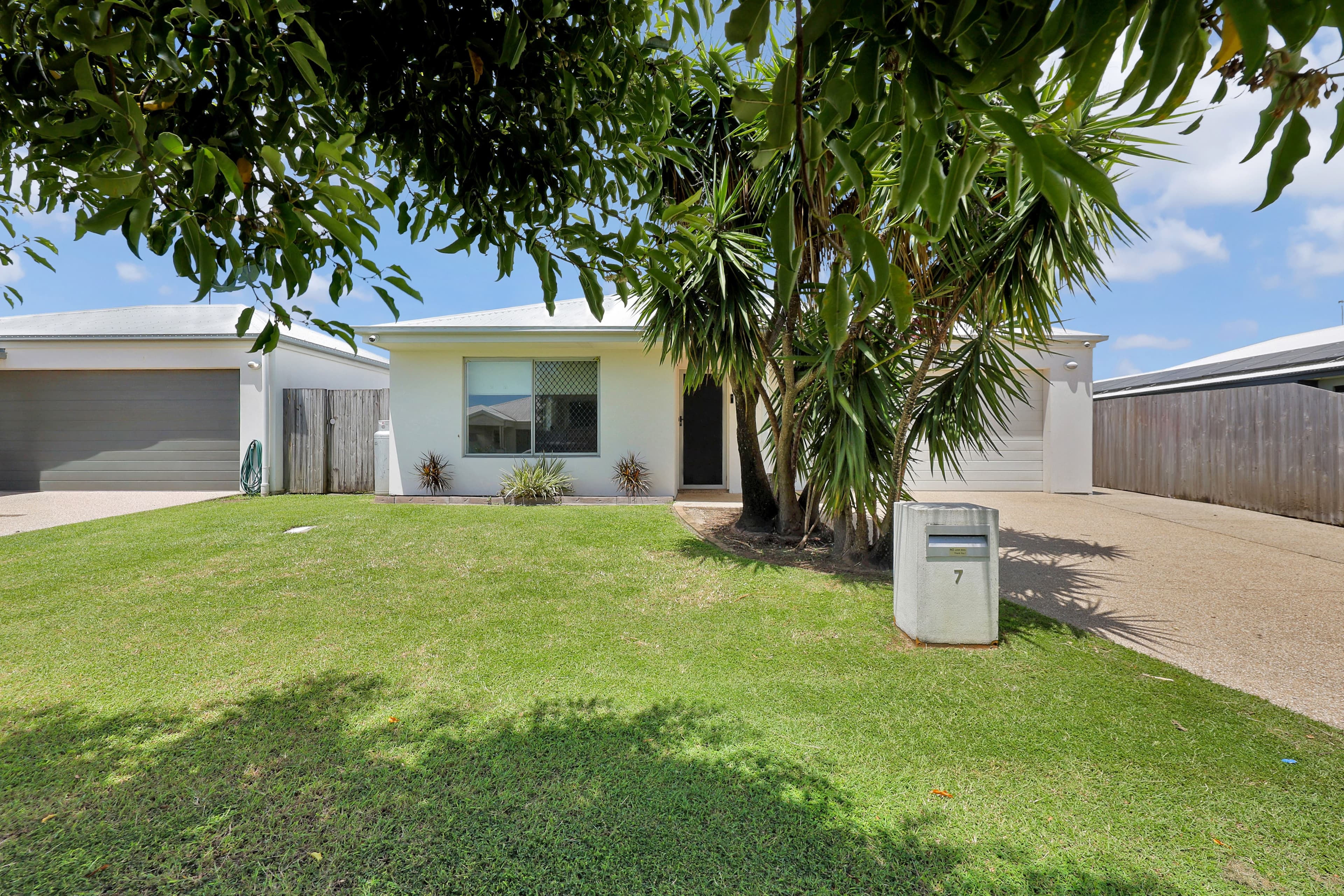 7 Roseville Street, Andergrove - Image 1