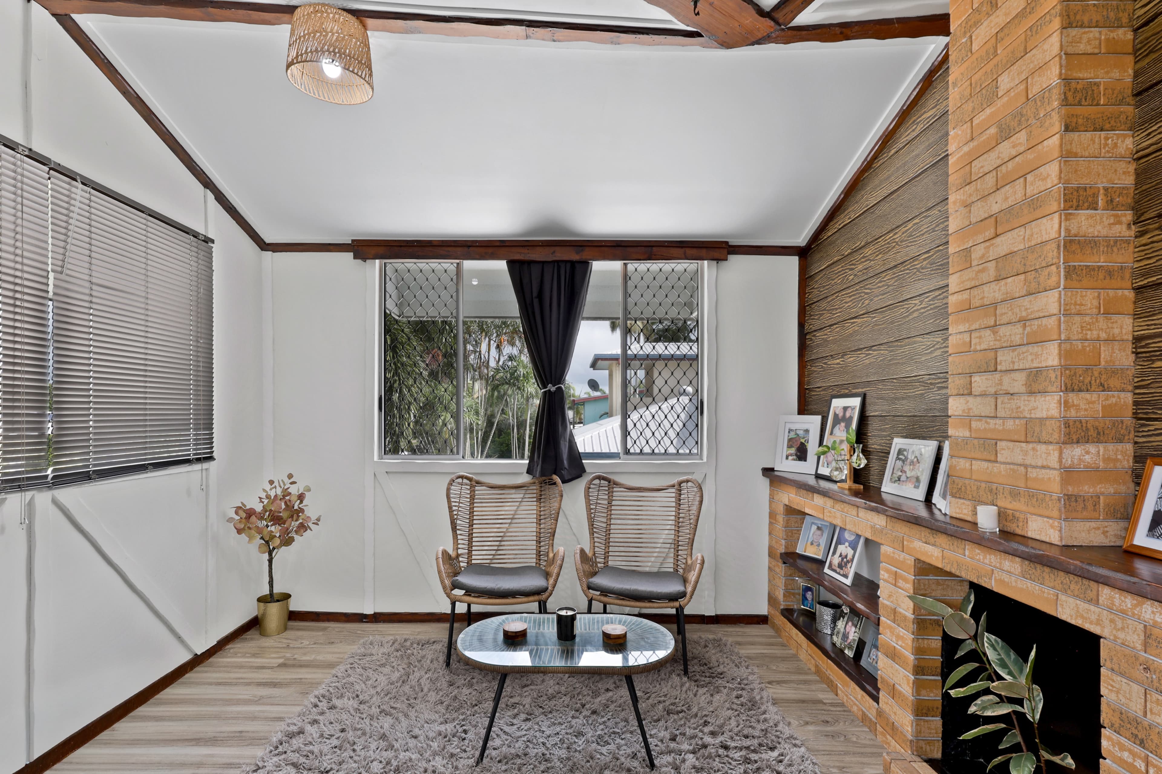 32 Davey Street, Glenella - Thumbnail 3