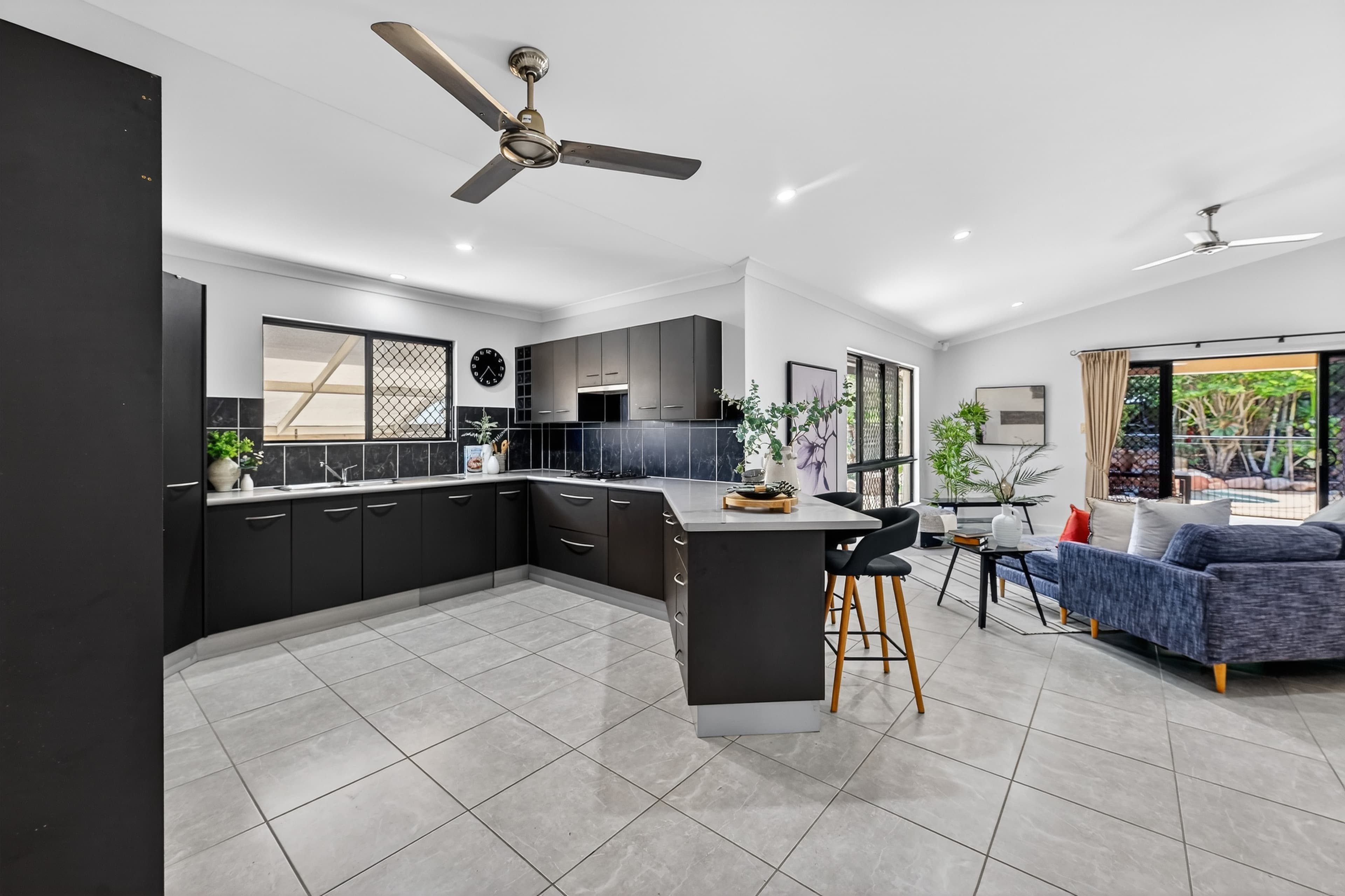 5 Palomar Court, Mount Louisa - Thumbnail 5