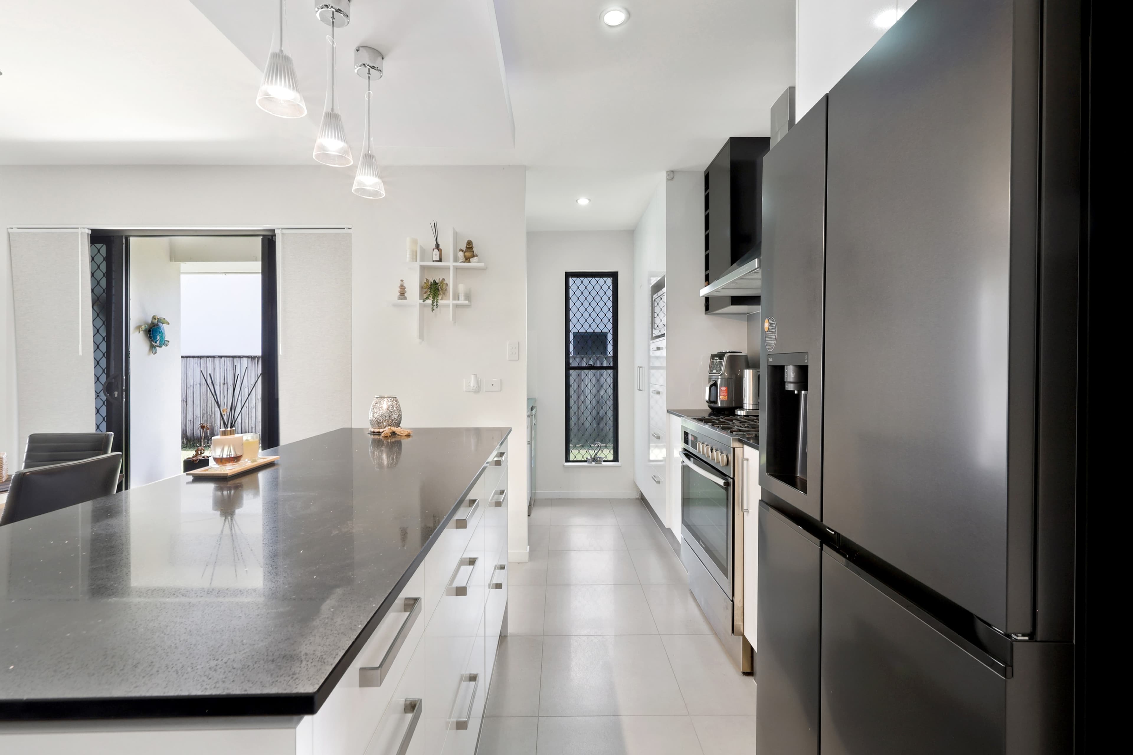60 Primavera Boulevard, Beaconsfield - Thumbnail 3