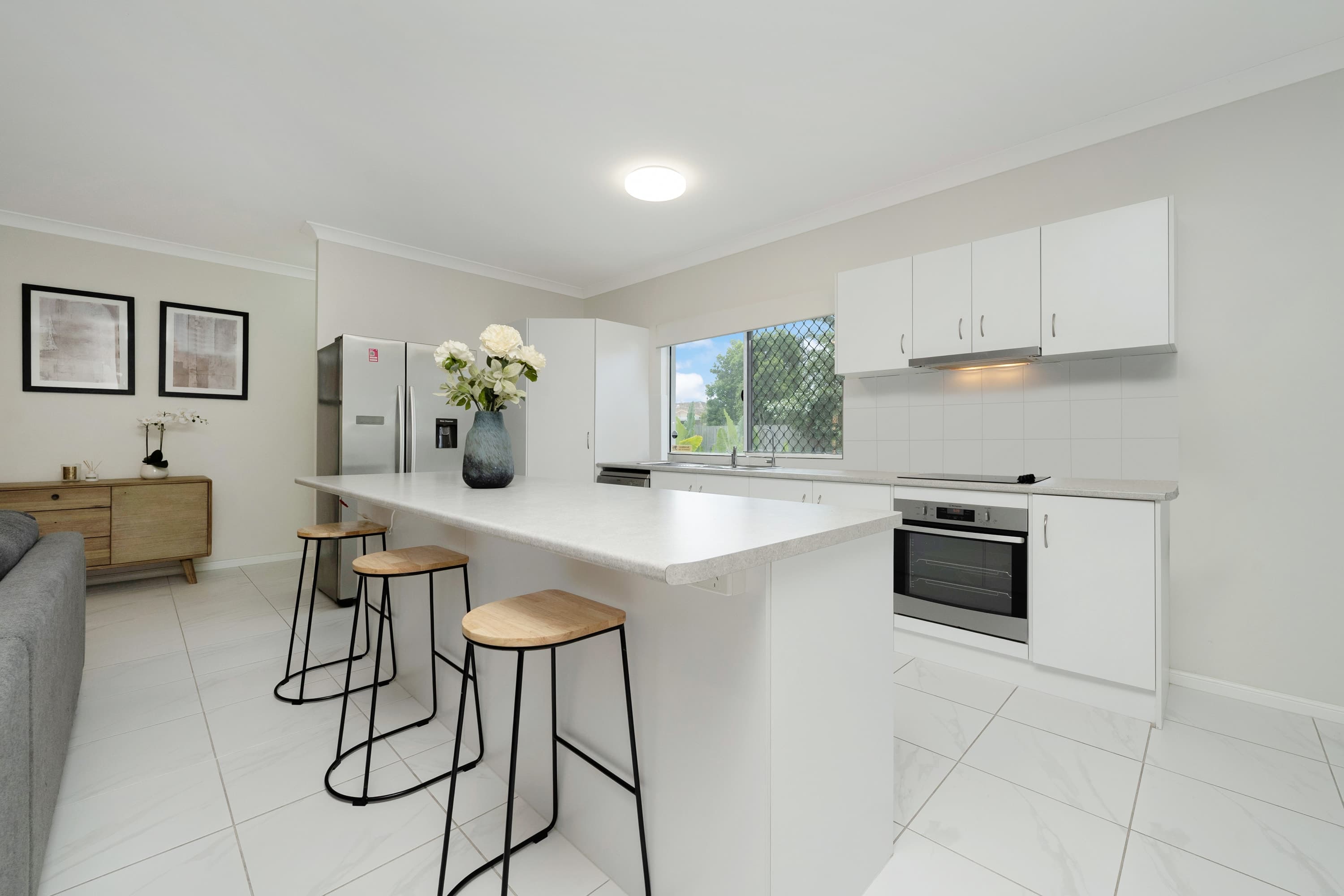 2A Spring Street, Hermit Park - Thumbnail 2
