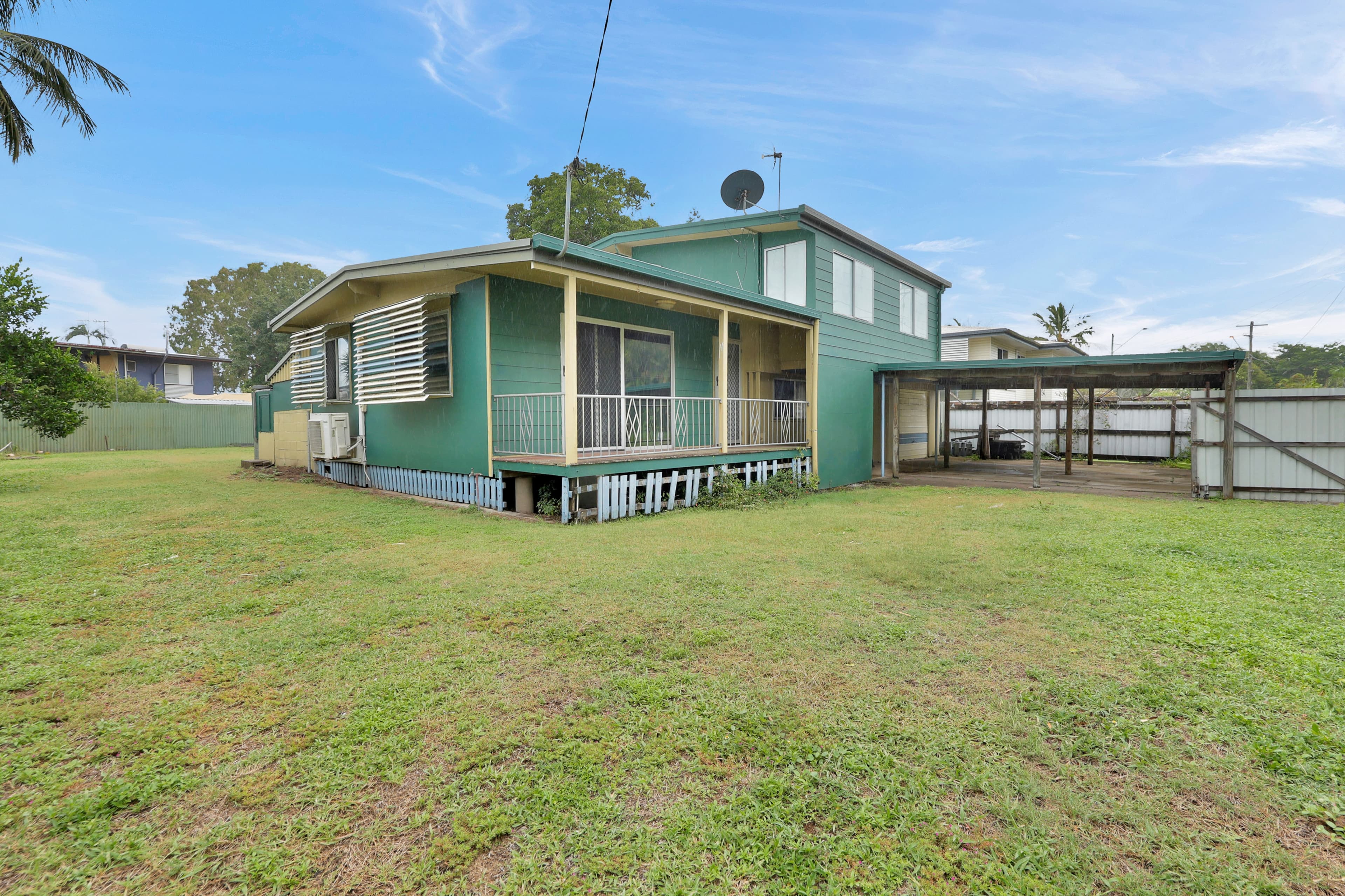 6 Keeleys Road, Slade Point - Image 1