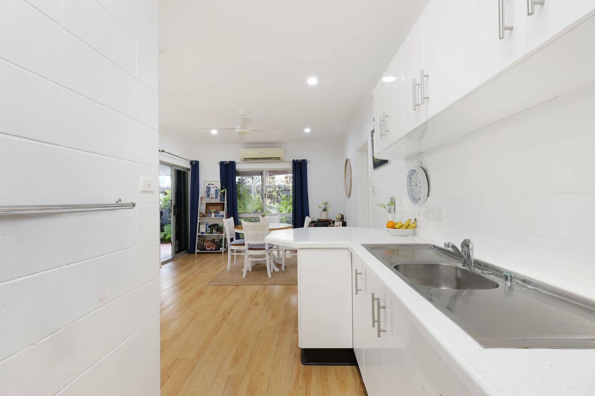1/25 Brooks Street, Whitfield - Thumbnail 4