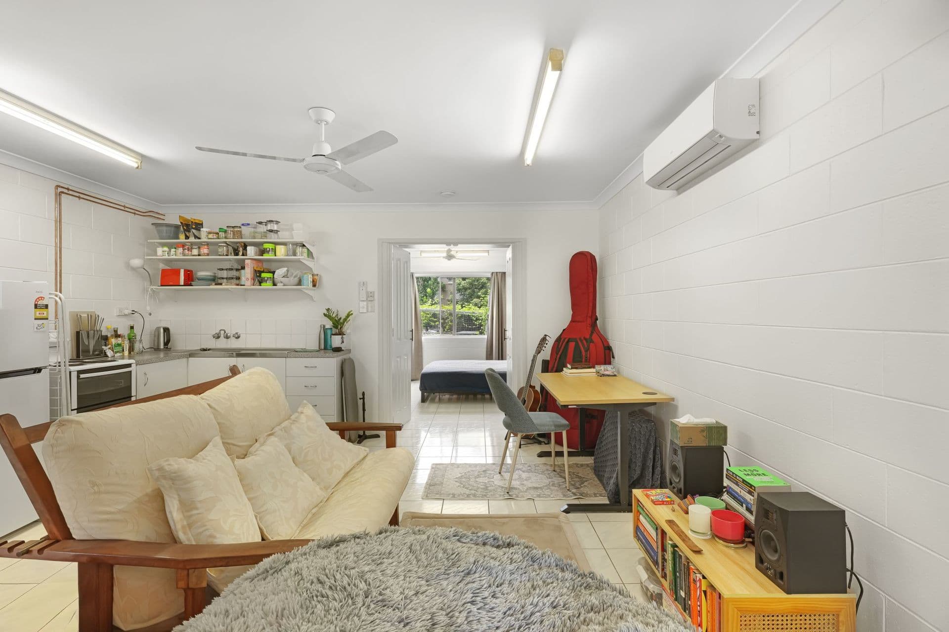 14/6 McPherson Close, Edge Hill - Thumbnail 4