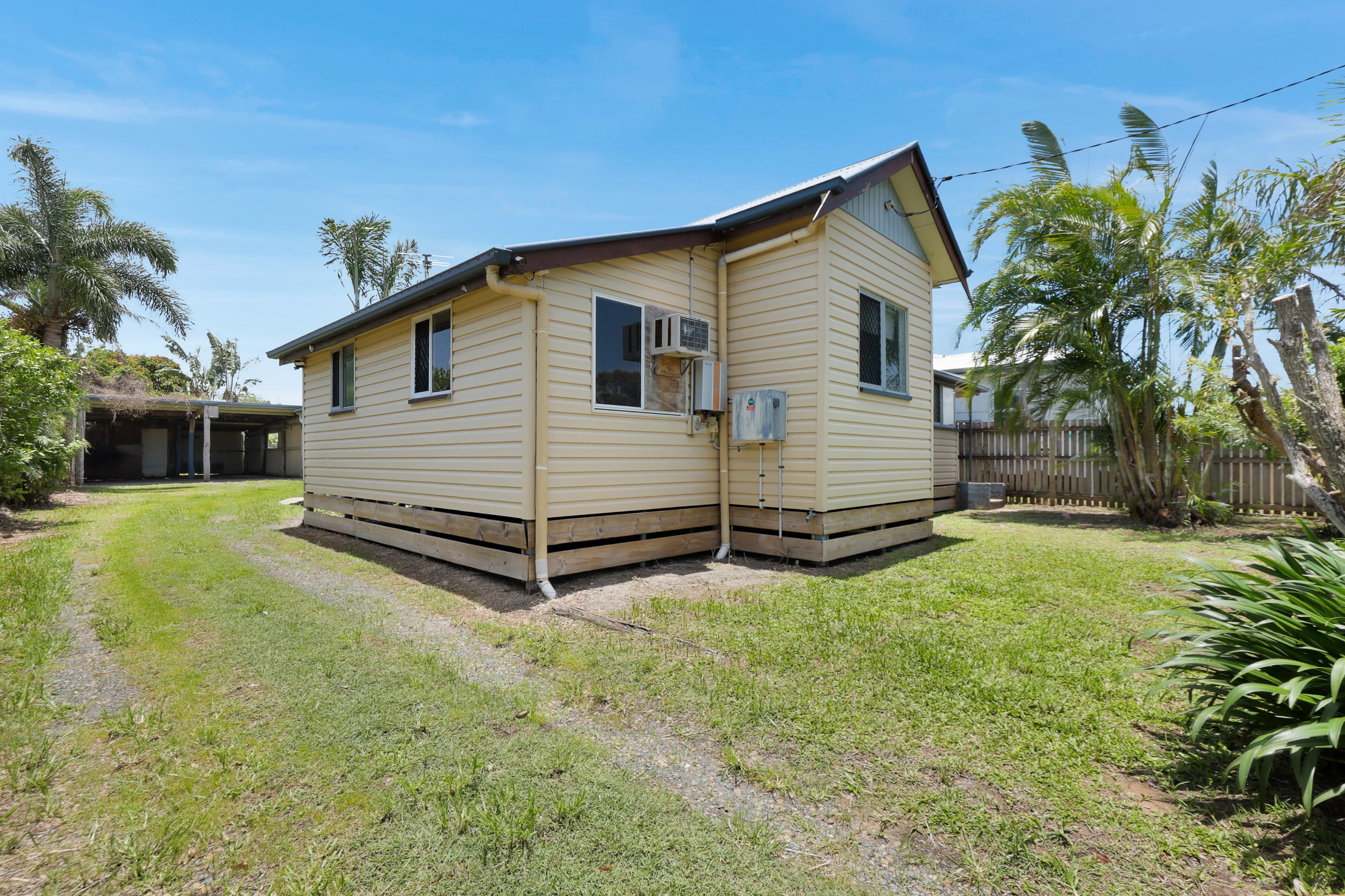 11 Burgess Street, North Mackay - Thumbnail 2