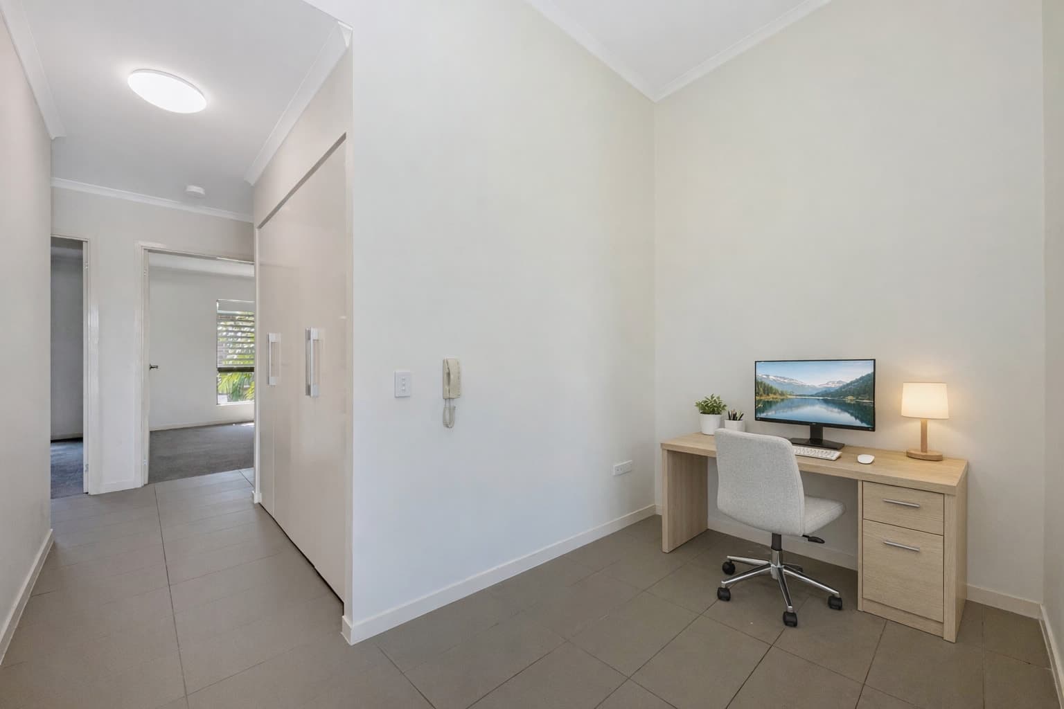101/167-173 Bundock Street, Belgian Gardens - Thumbnail 8