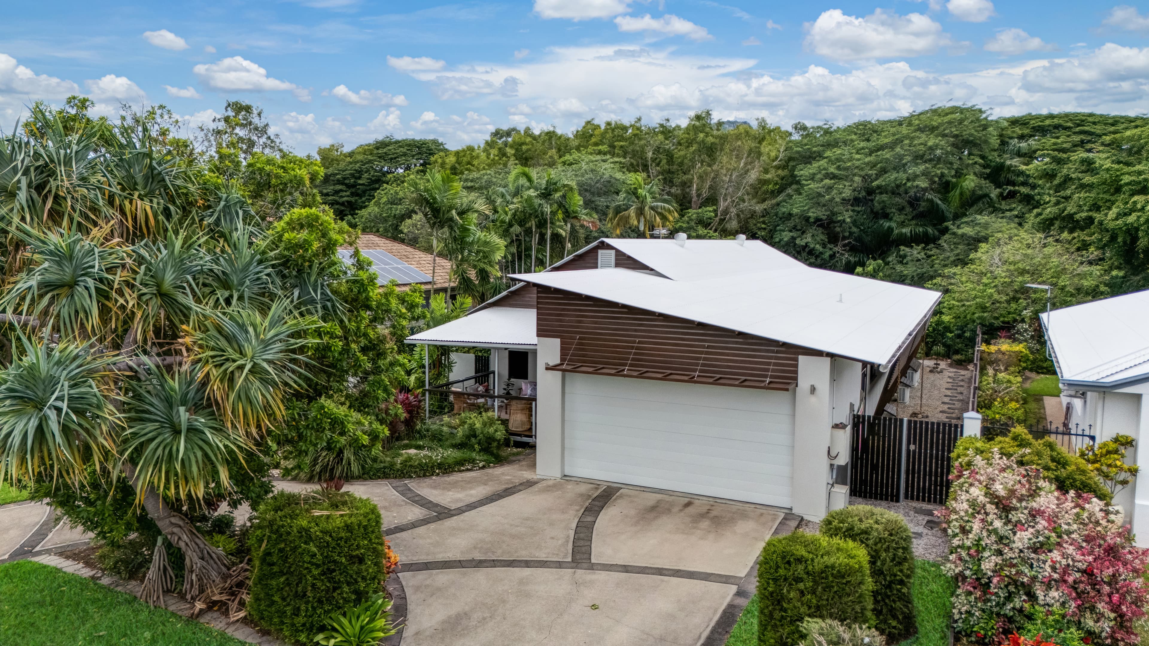 153 River Park Drive, Annandale - Image 1