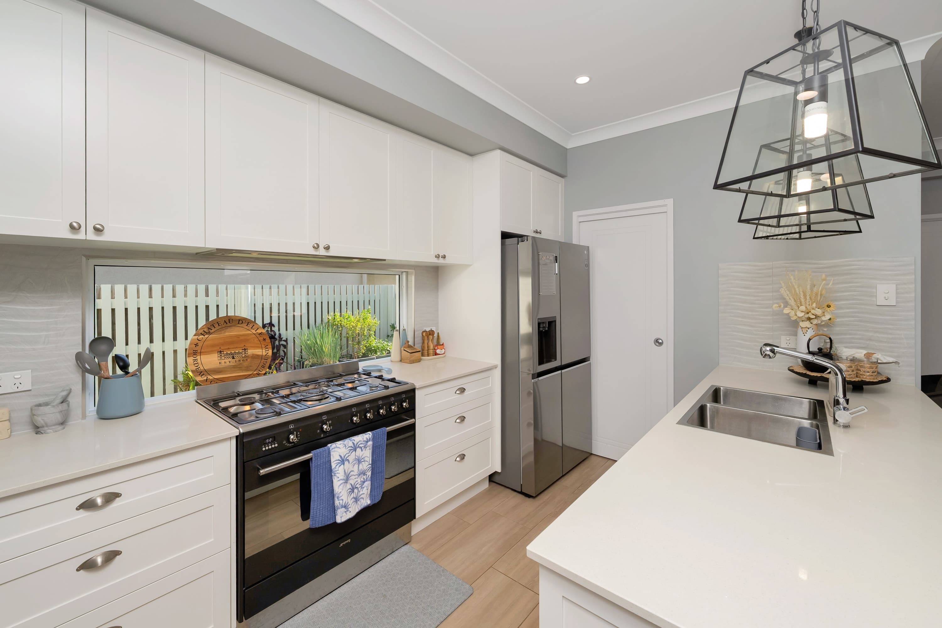 6 Magellan Street, Burdell - Thumbnail 2