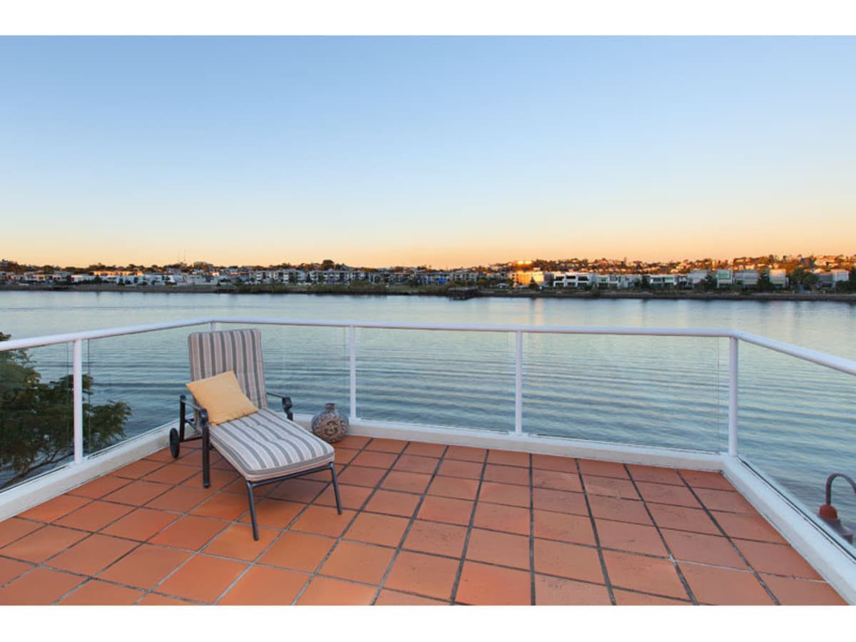 9 / 15 Vernon Terrace, TENERIFFE QLD 4005, Teneriffe - Thumbnail 2