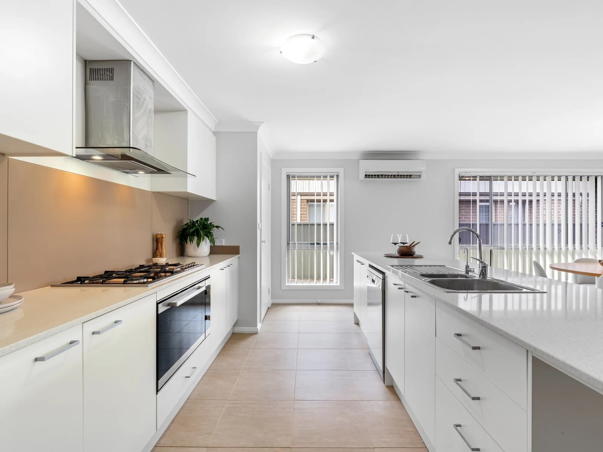 83 Niven Parade, Rutherford, NSW, Rutherford - Thumbnail 4