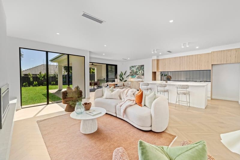 7 Waverley Street, Mitcham - Image 1