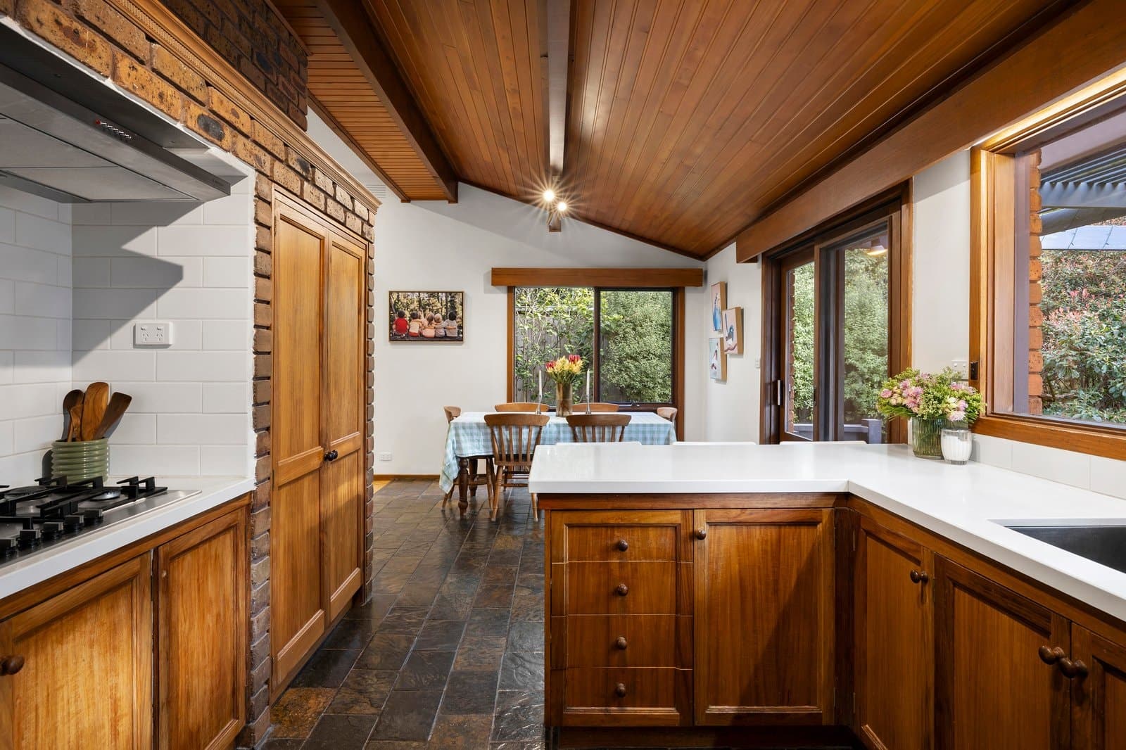 27 Millbank Drive, Mount Eliza - Thumbnail 5