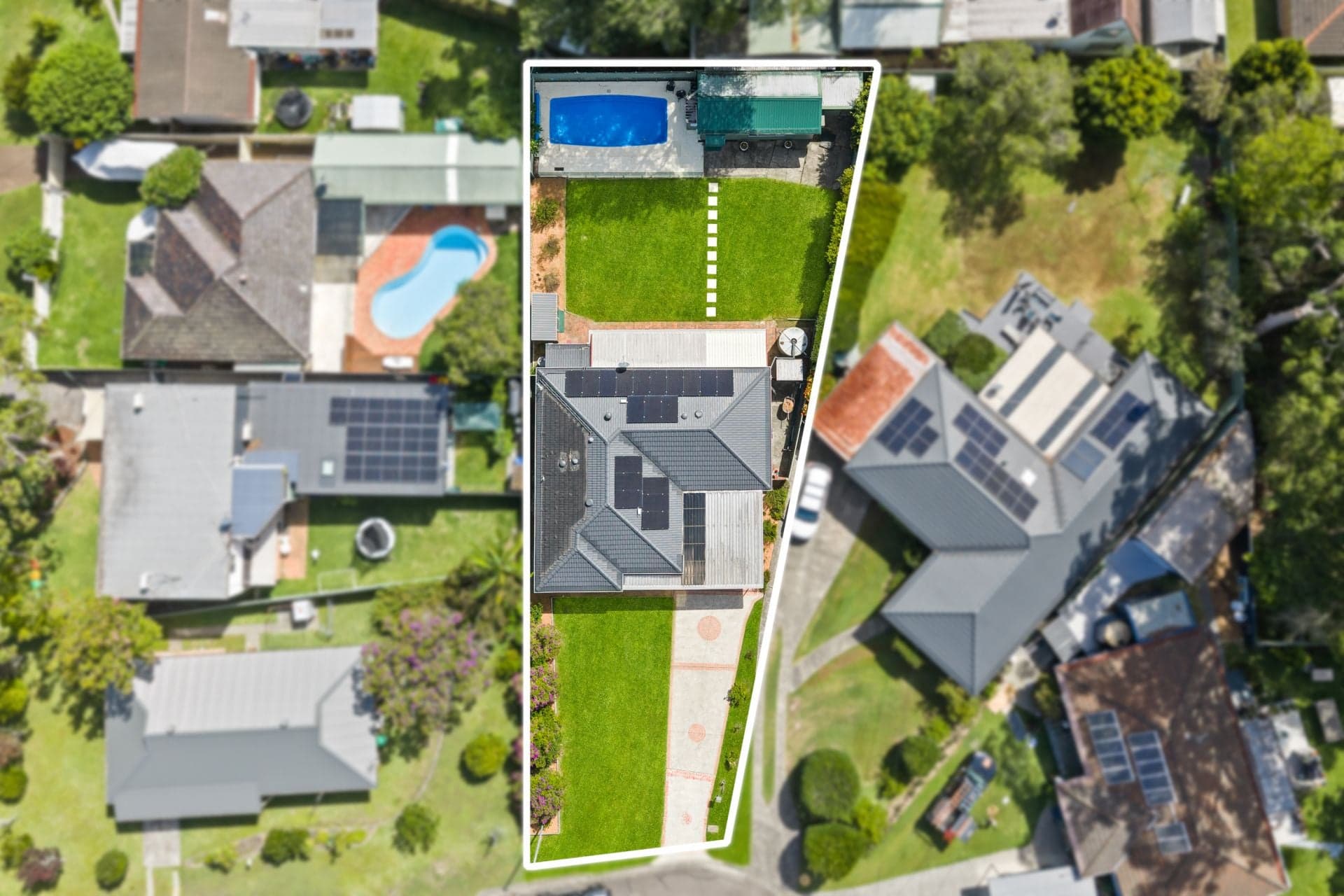 1 Amber Crescent, Point Clare, Point Clare - Image 1