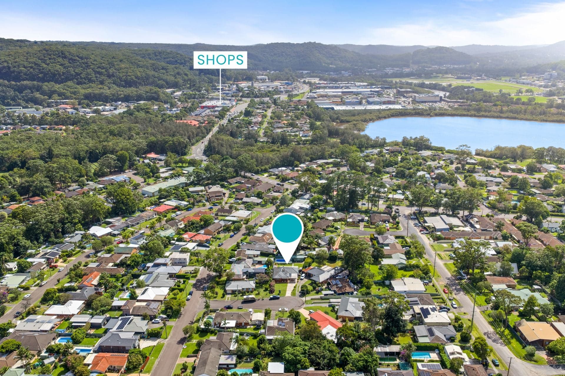 1 Amber Crescent, Point Clare, Point Clare - Thumbnail 2