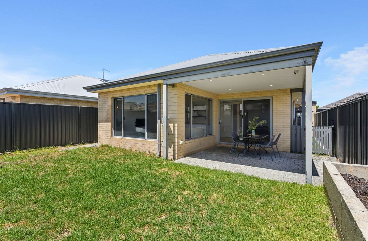 8 Kasanka Avenue, Brabham WA, Brabham - Thumbnail 2