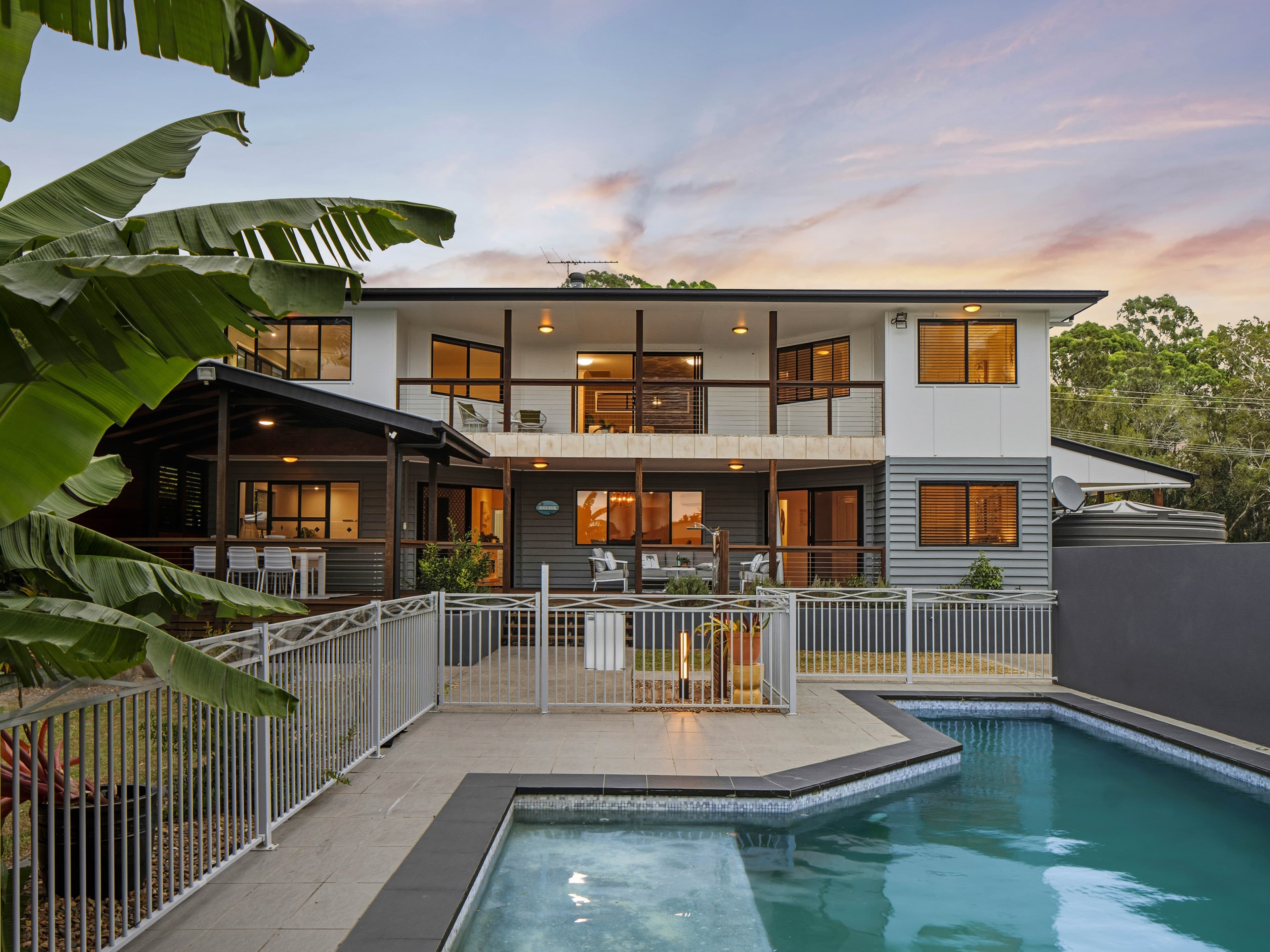 18 Muriel Street, Redland Bay, Redland Bay - Thumbnail 2
