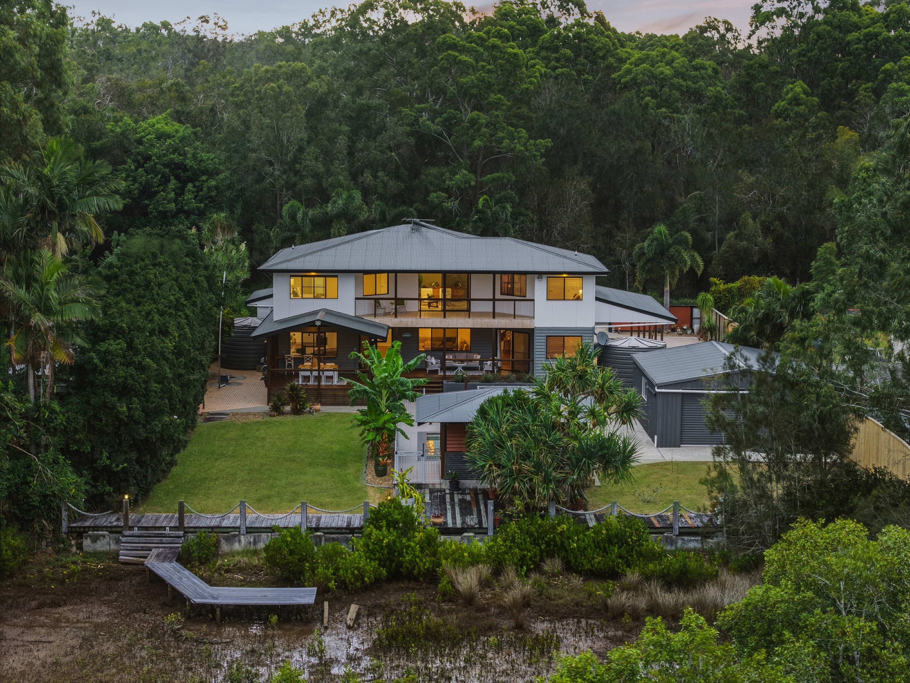 18 Muriel Street, Redland Bay, Redland Bay - Thumbnail 3