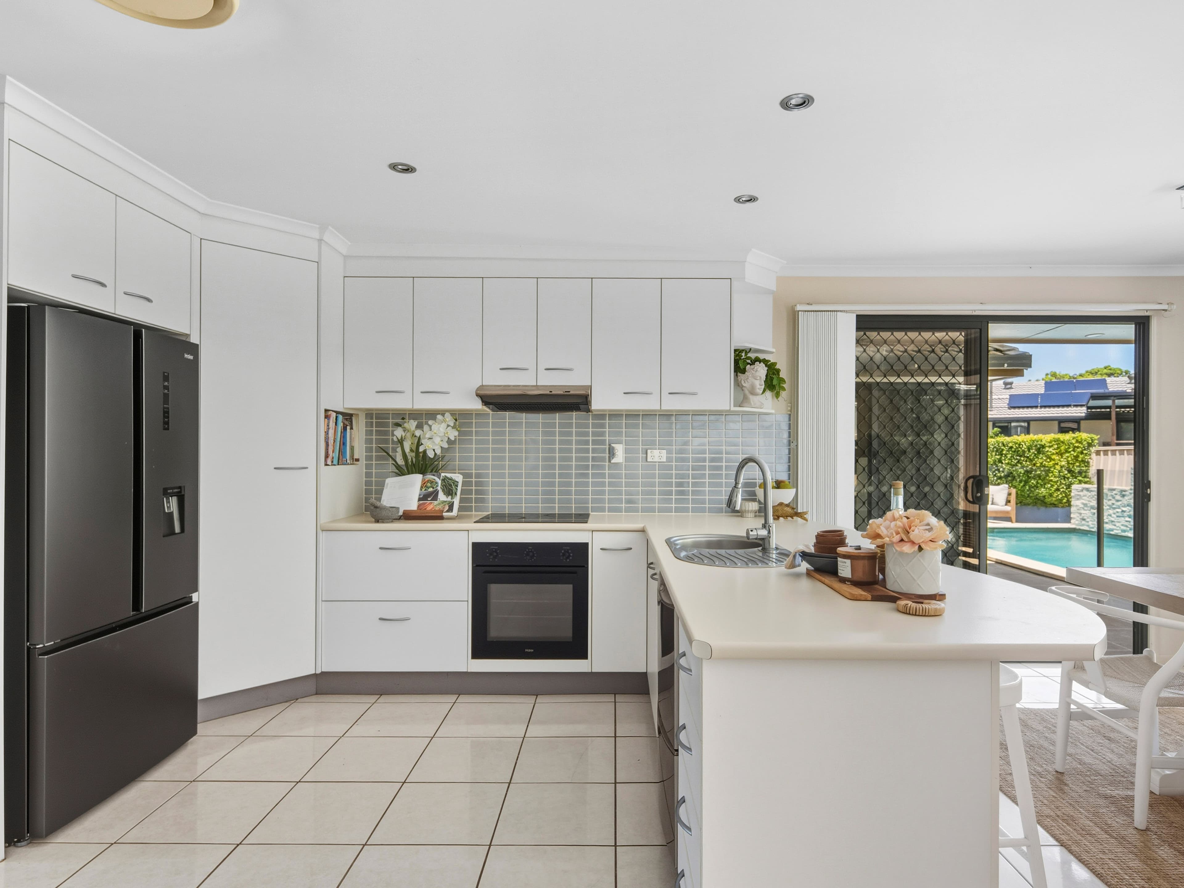 11 Spoonbill Street, Birkdale, Birkdale - Thumbnail 7