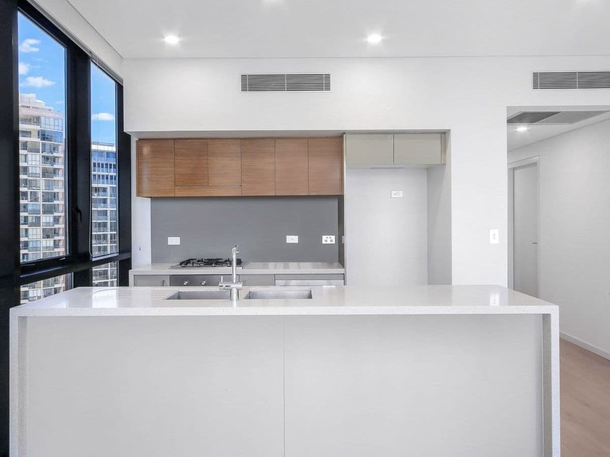 2703 / 718 George Street, Haymarket, Haymarket - Image 1