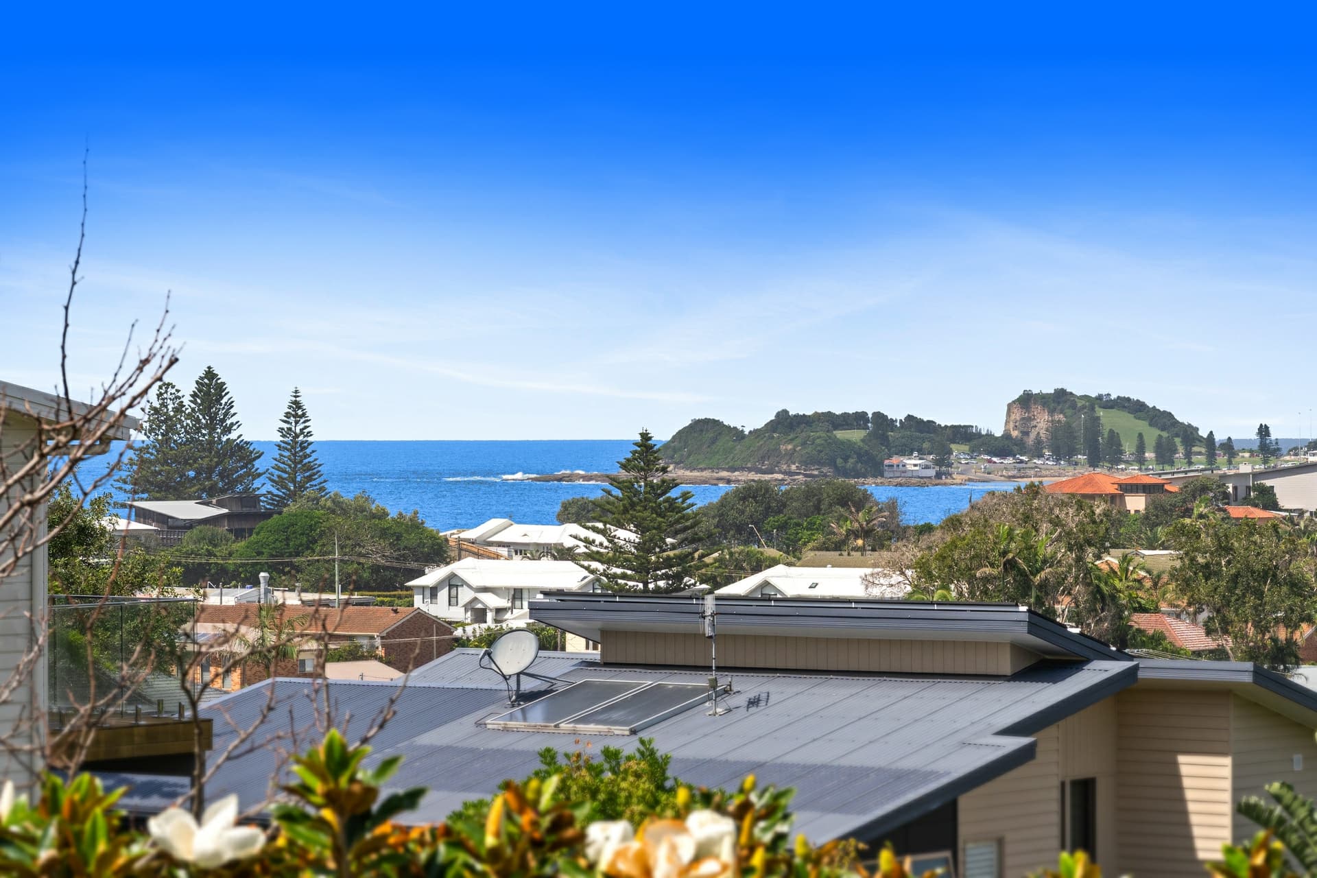 43 Lake View Road, Wamberal, Wamberal - Thumbnail 2