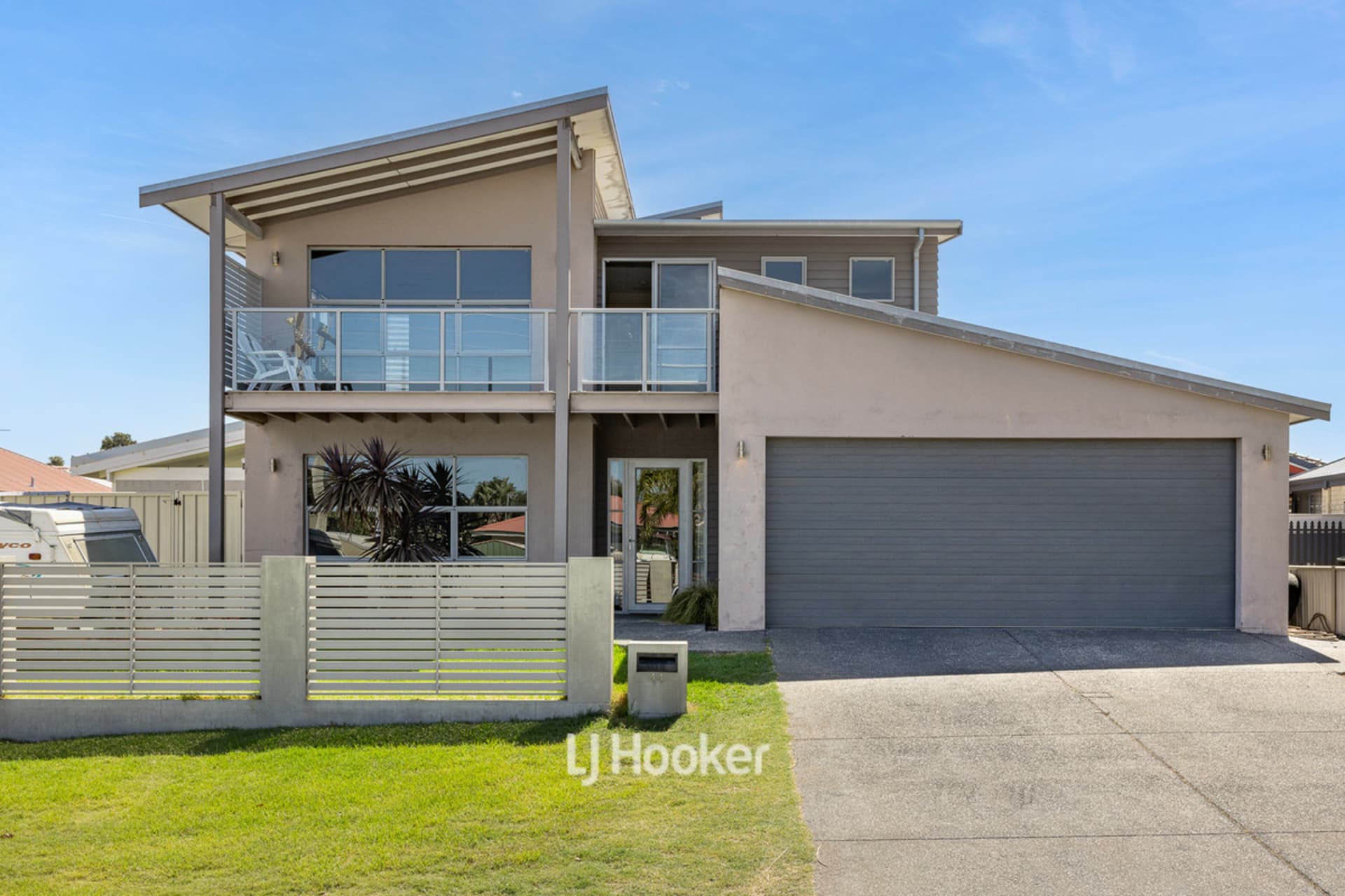 44 Lisa Road, Australind, Australind - Thumbnail 2