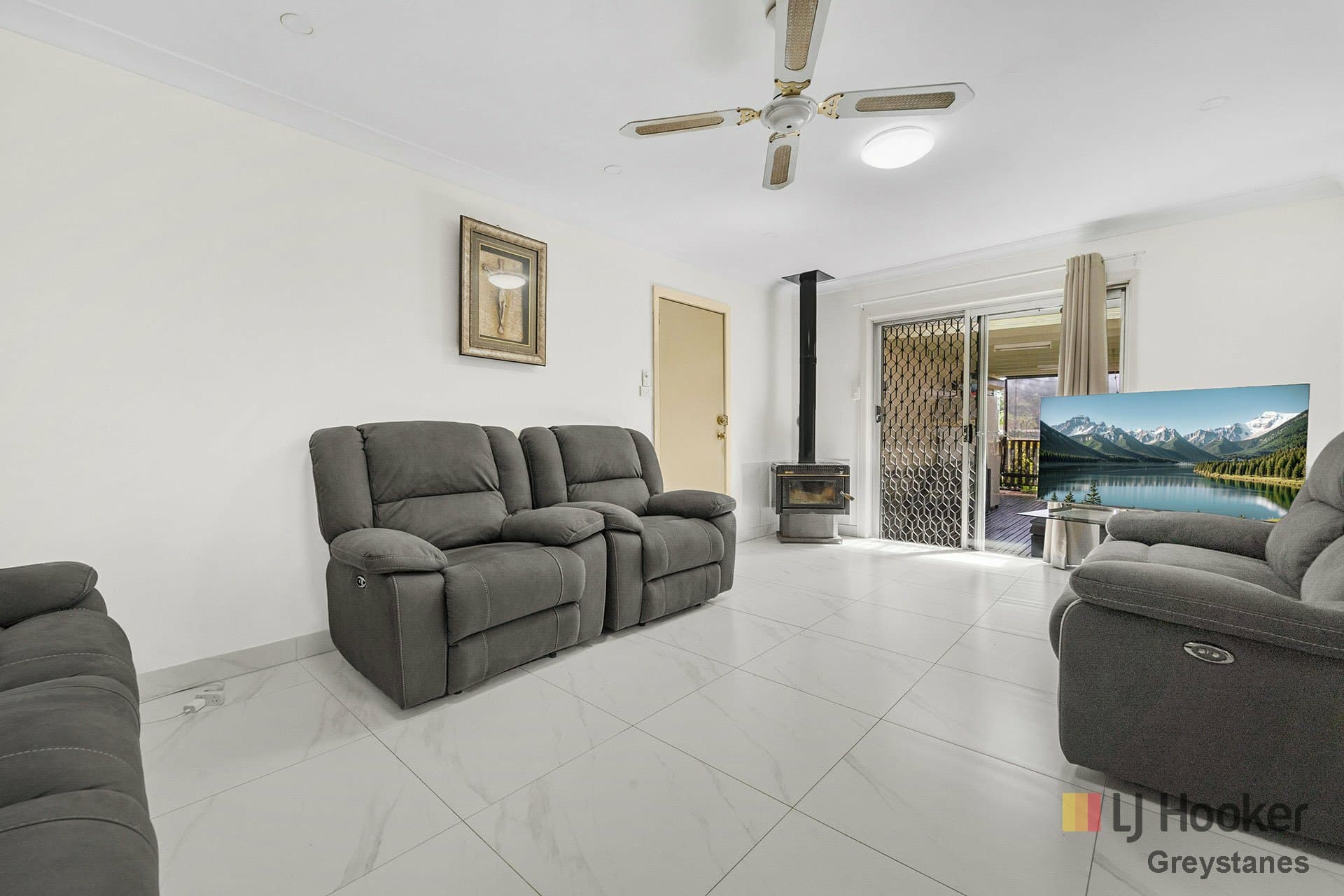 14 Wayne Crescent, Greystanes, Greystanes - Thumbnail 2