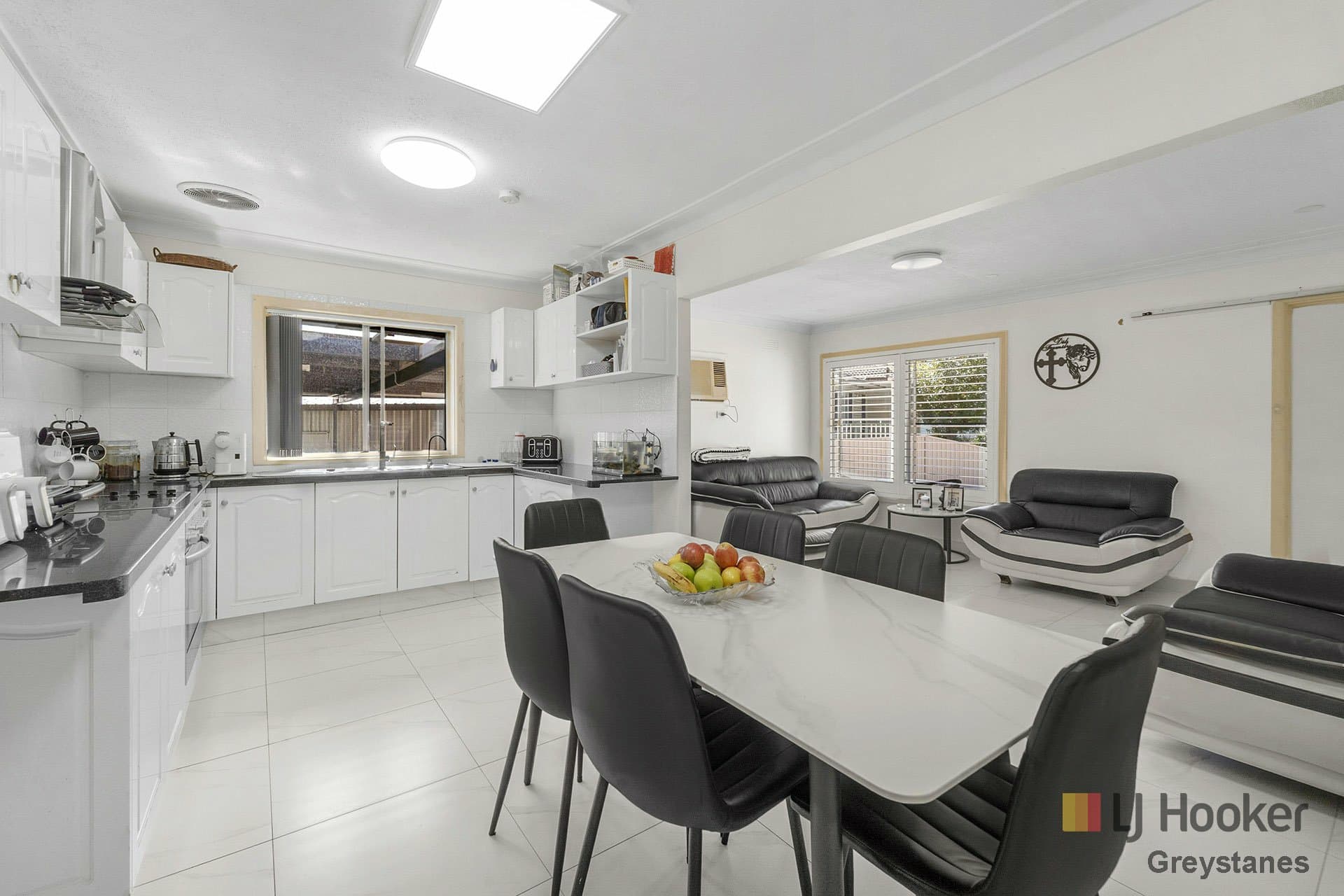 14 Wayne Crescent, Greystanes, Greystanes - Thumbnail 3