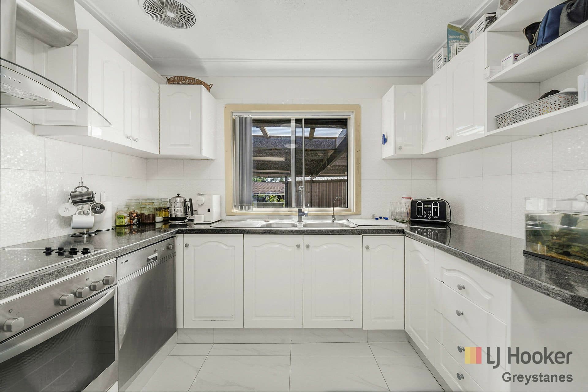 14 Wayne Crescent, Greystanes, Greystanes - Thumbnail 4