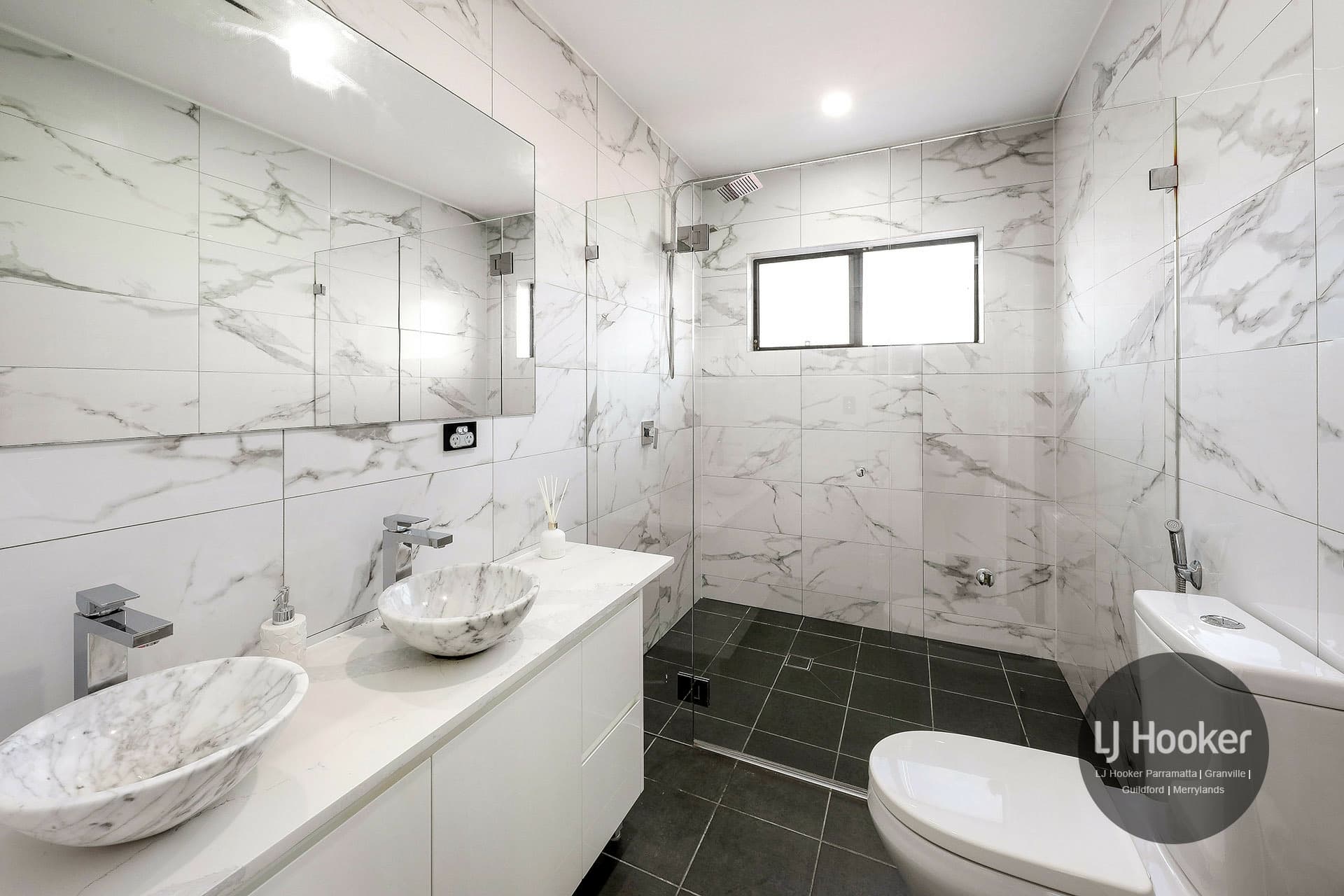 8 Strickland Road, Guildford, Guildford - Thumbnail 8