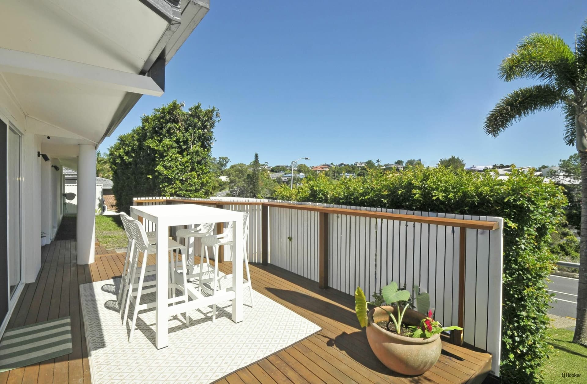 171 K P Mcgrath Drive, Elanora, Elanora - Thumbnail 5