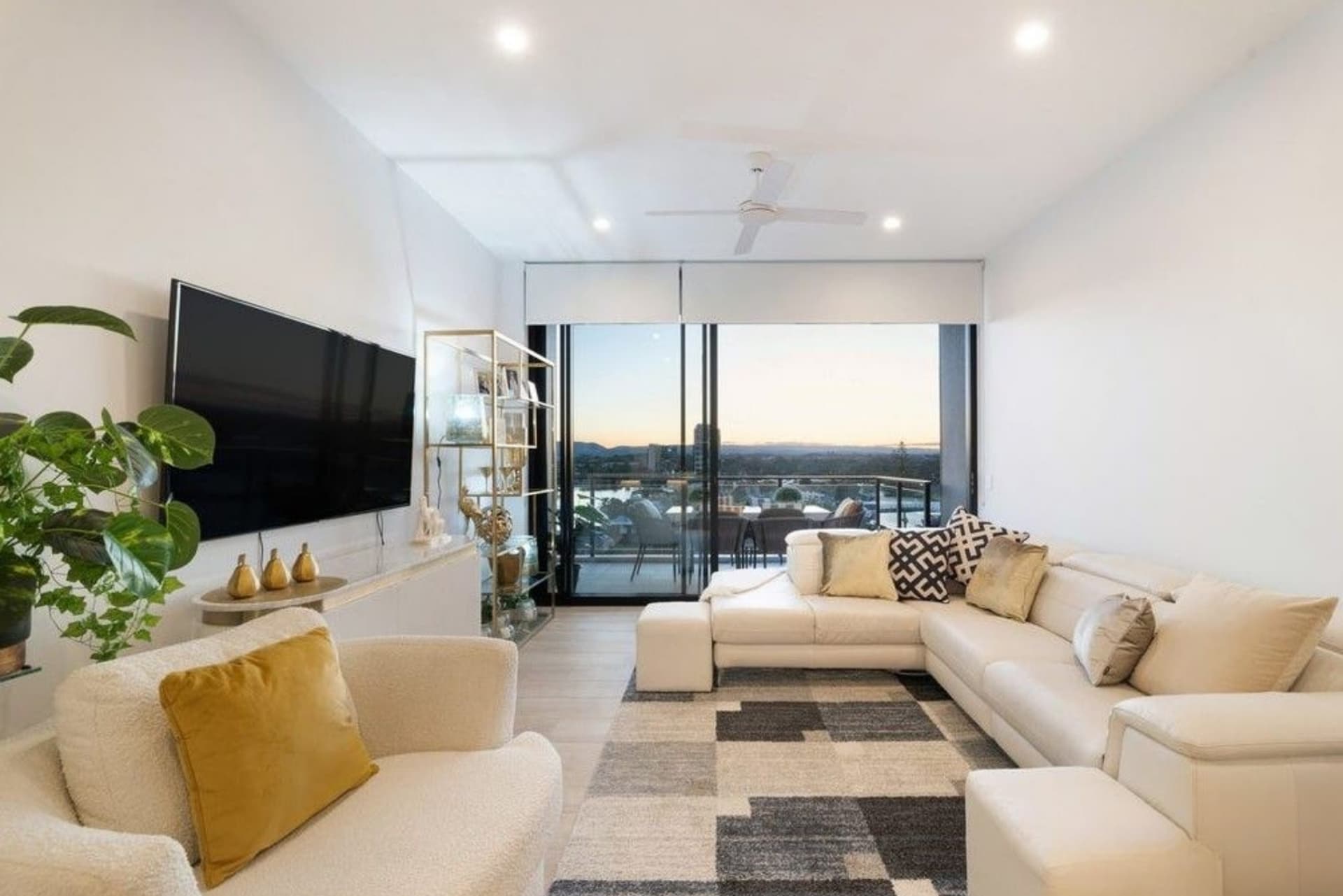 901/256 Stanhill Drive, Surfers Paradise, Surfers Paradise - Thumbnail 8