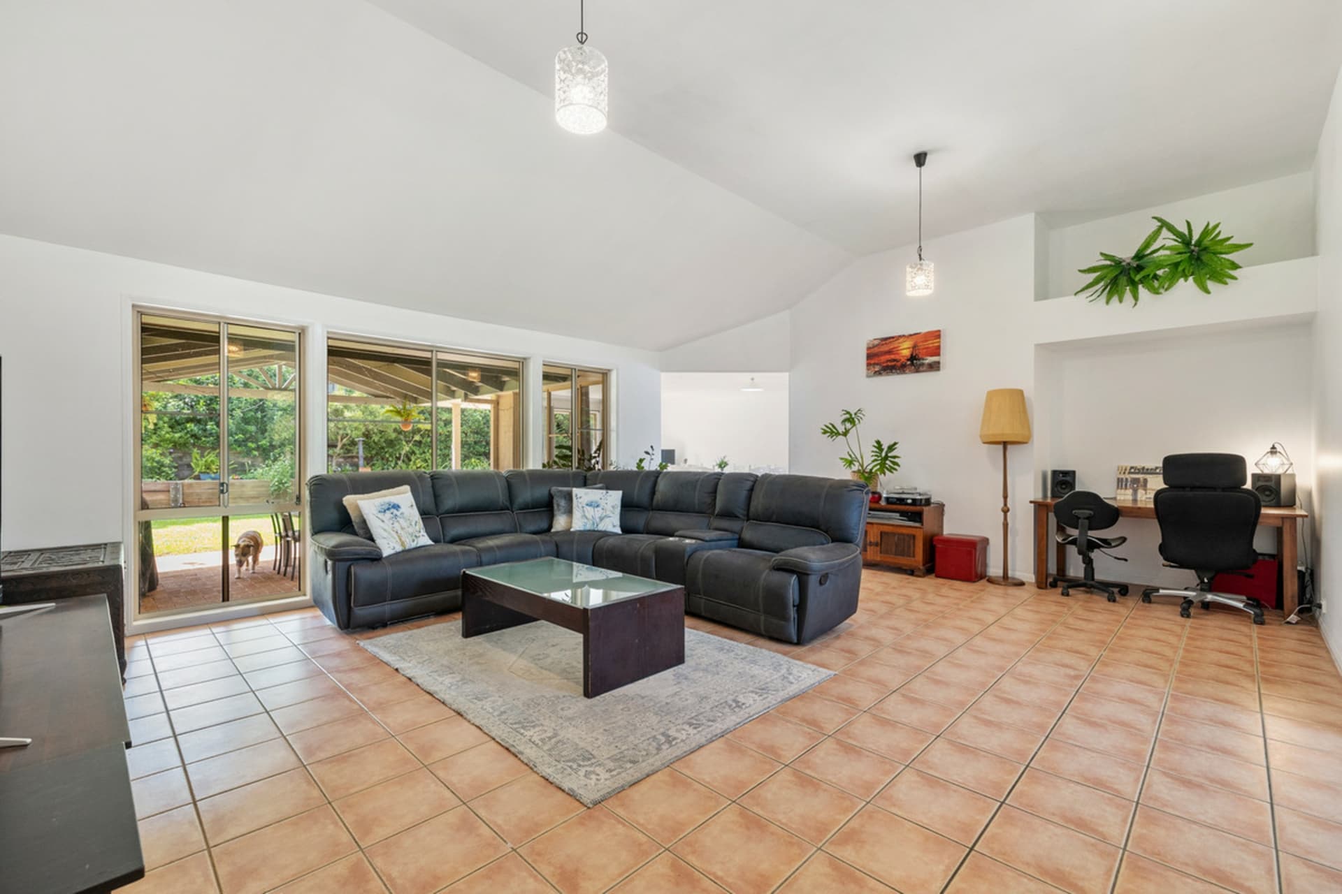 15 Mornington Court, Wellington Point, Wellington Point - Thumbnail 5