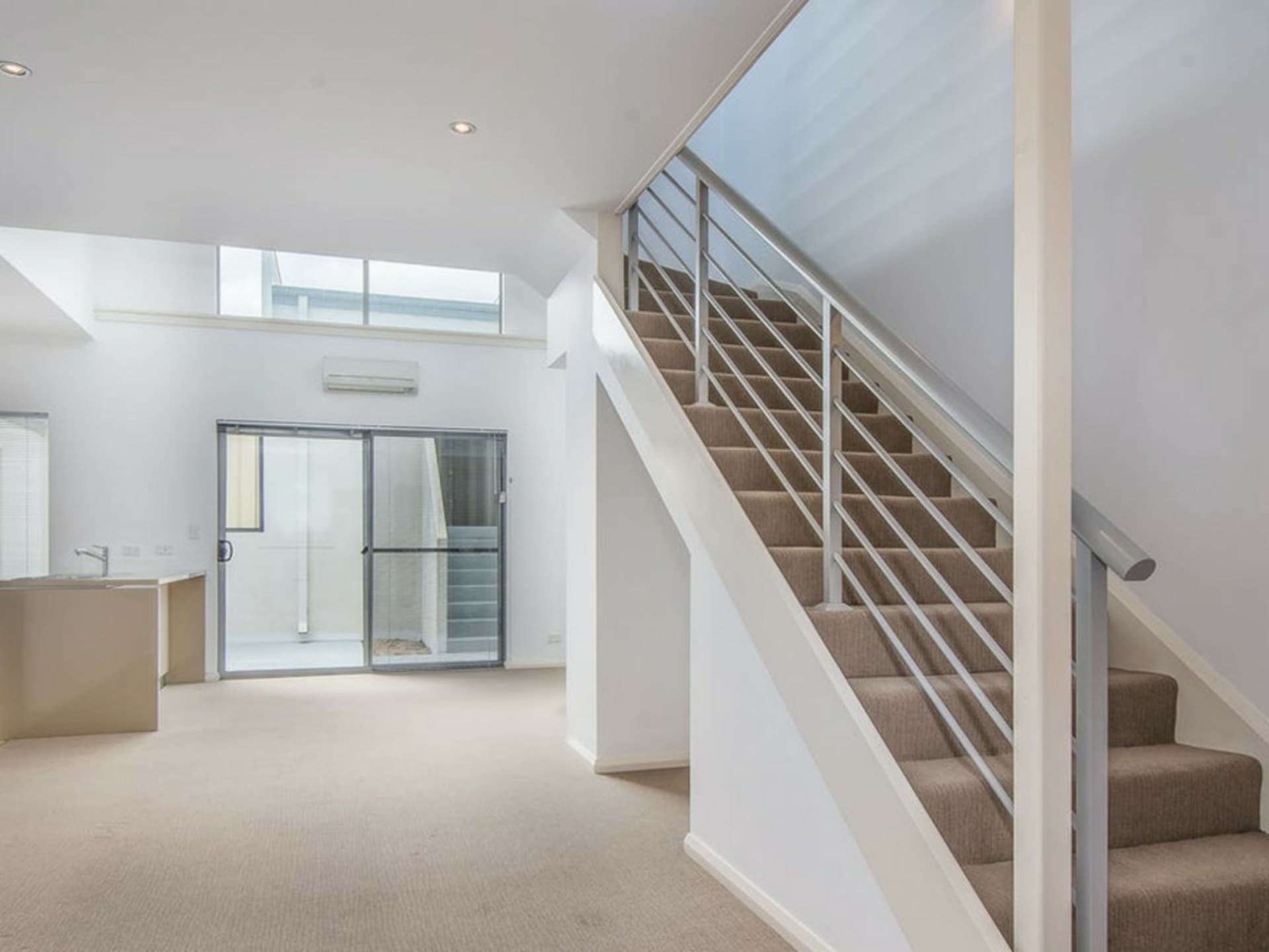 185 Celebration Boulevard, Clarkson, Clarkson - Thumbnail 4
