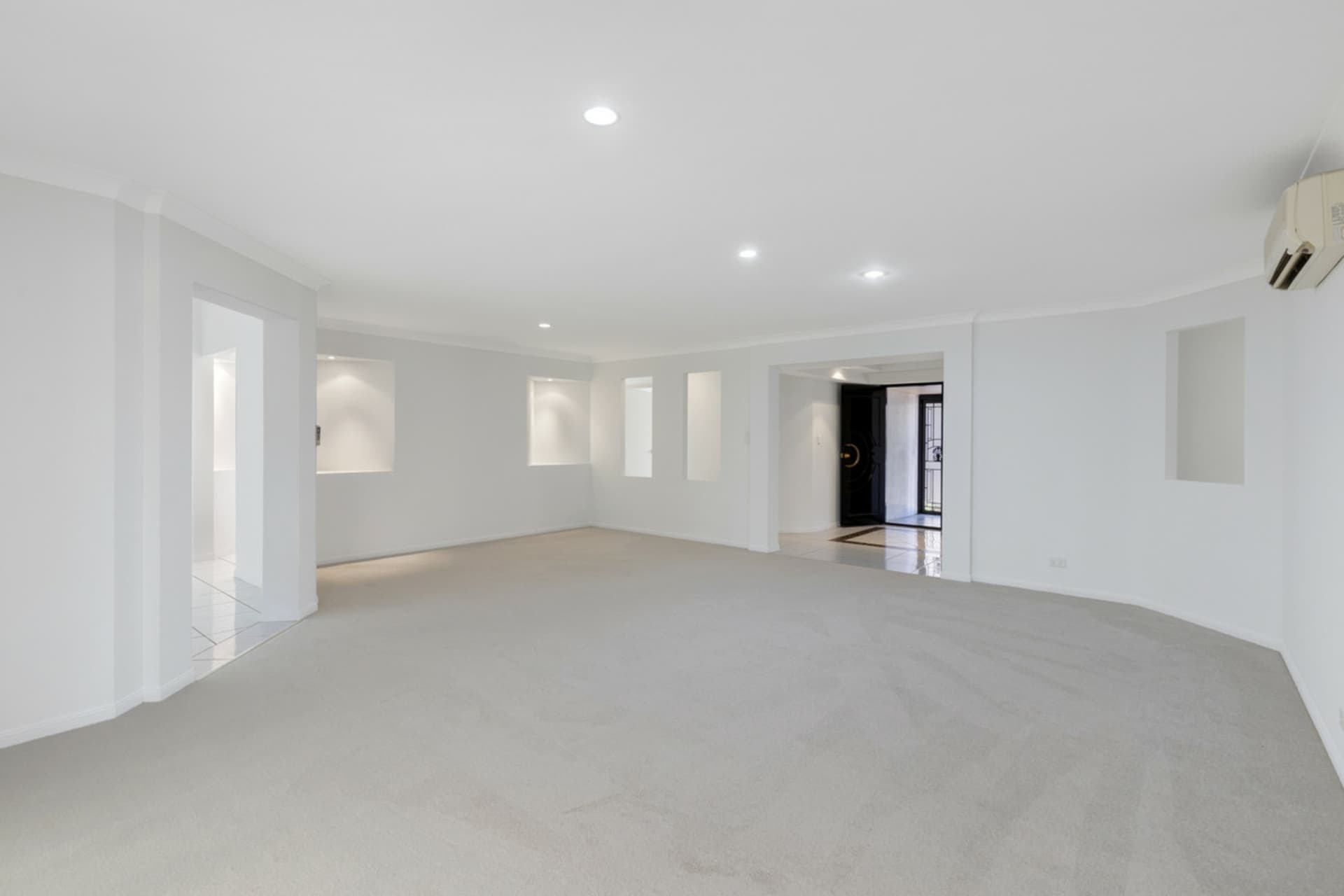 3 Cartagena Lane, Coombabah, Coombabah - Thumbnail 7