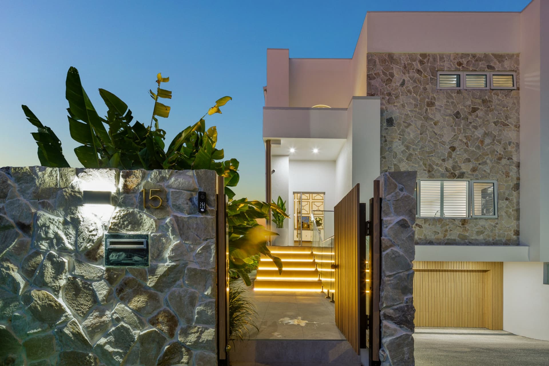 15 Caravel Court, Raby Bay, Cleveland - Thumbnail 3