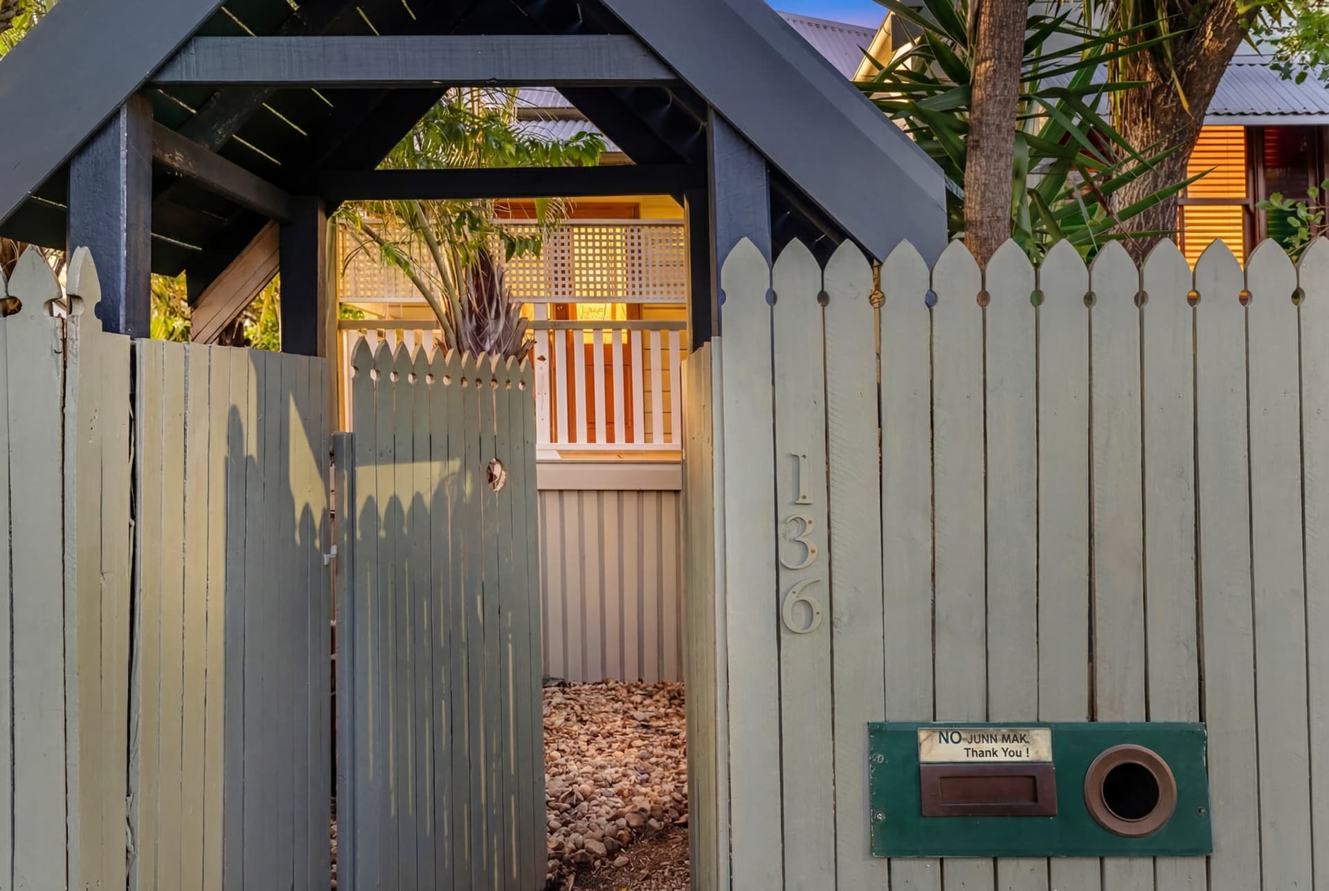 136 Ashgrove Avenue, Ashgrove, Ashgrove - Thumbnail 4