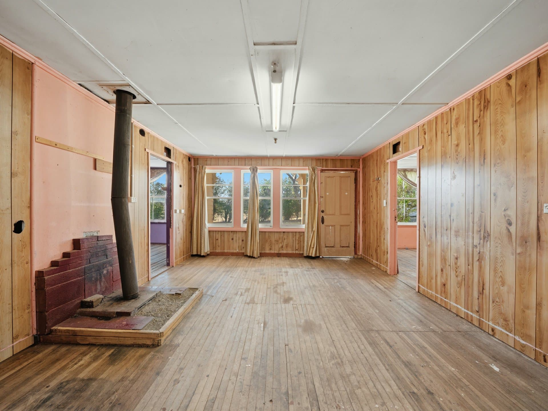 1 Grace Street, Hamilton, Hamilton - Thumbnail 3