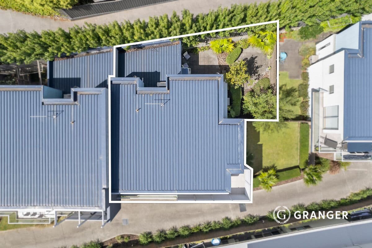 2/24 William Street, 
	
			
							McCrae
				
						VIC
			3938, McCrae - Image 1