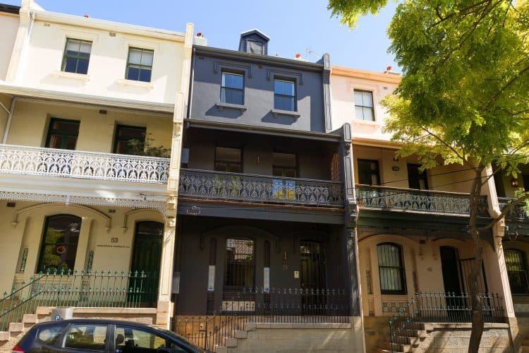 Just a moment..., Darlinghurst - Image 1