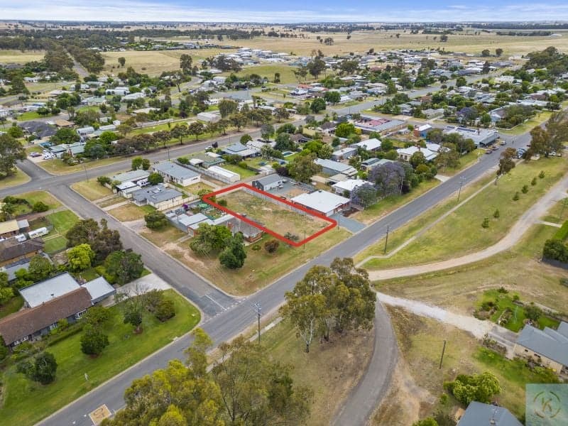 44 Hennessy Street Tocumwal NSW, Tocumwal - Thumbnail 2