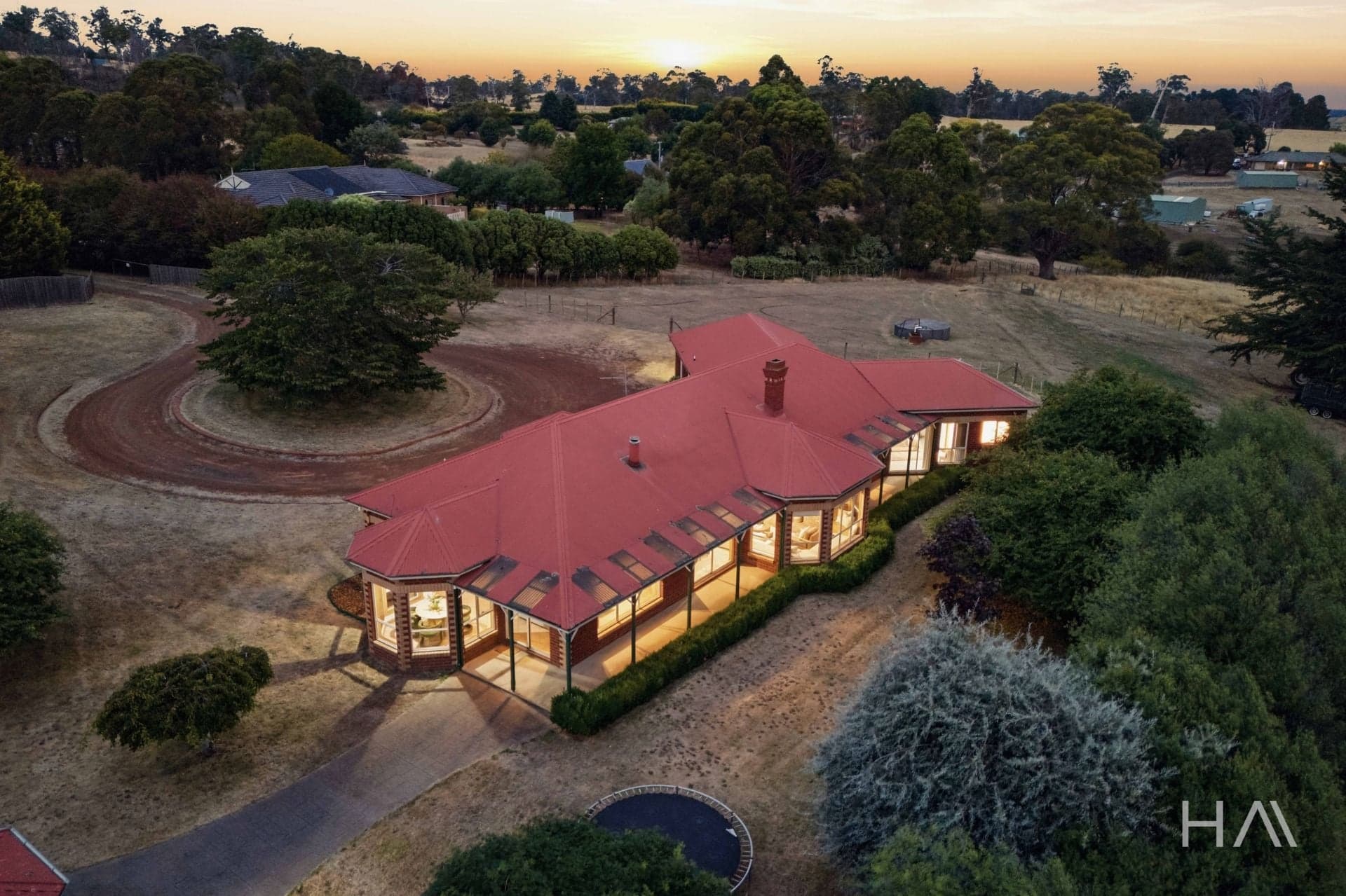 122 Pateena Road Travellers Rest, Travellers Rest - Thumbnail 2