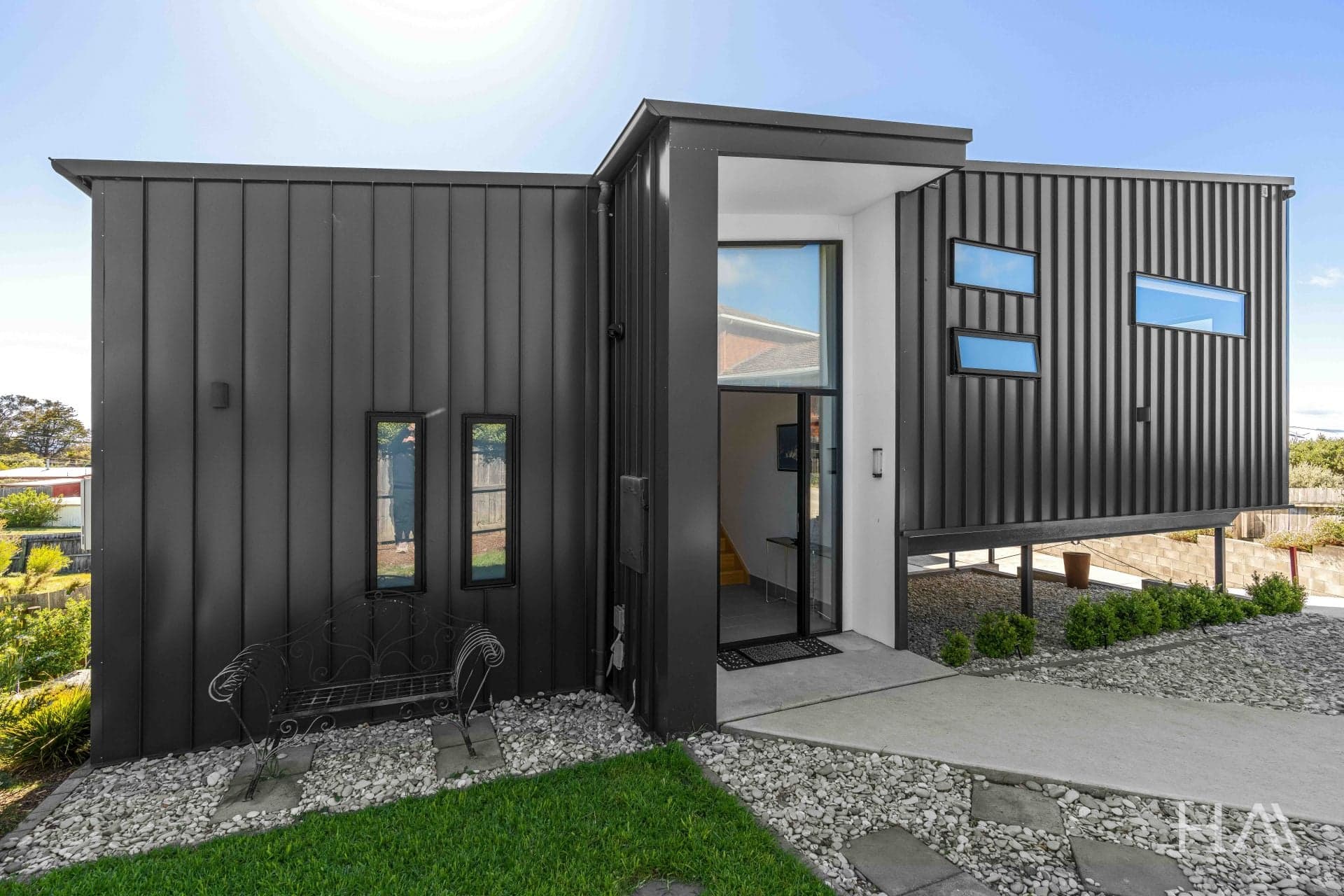 118 Richard Street Bridport, Bridport - Thumbnail 3